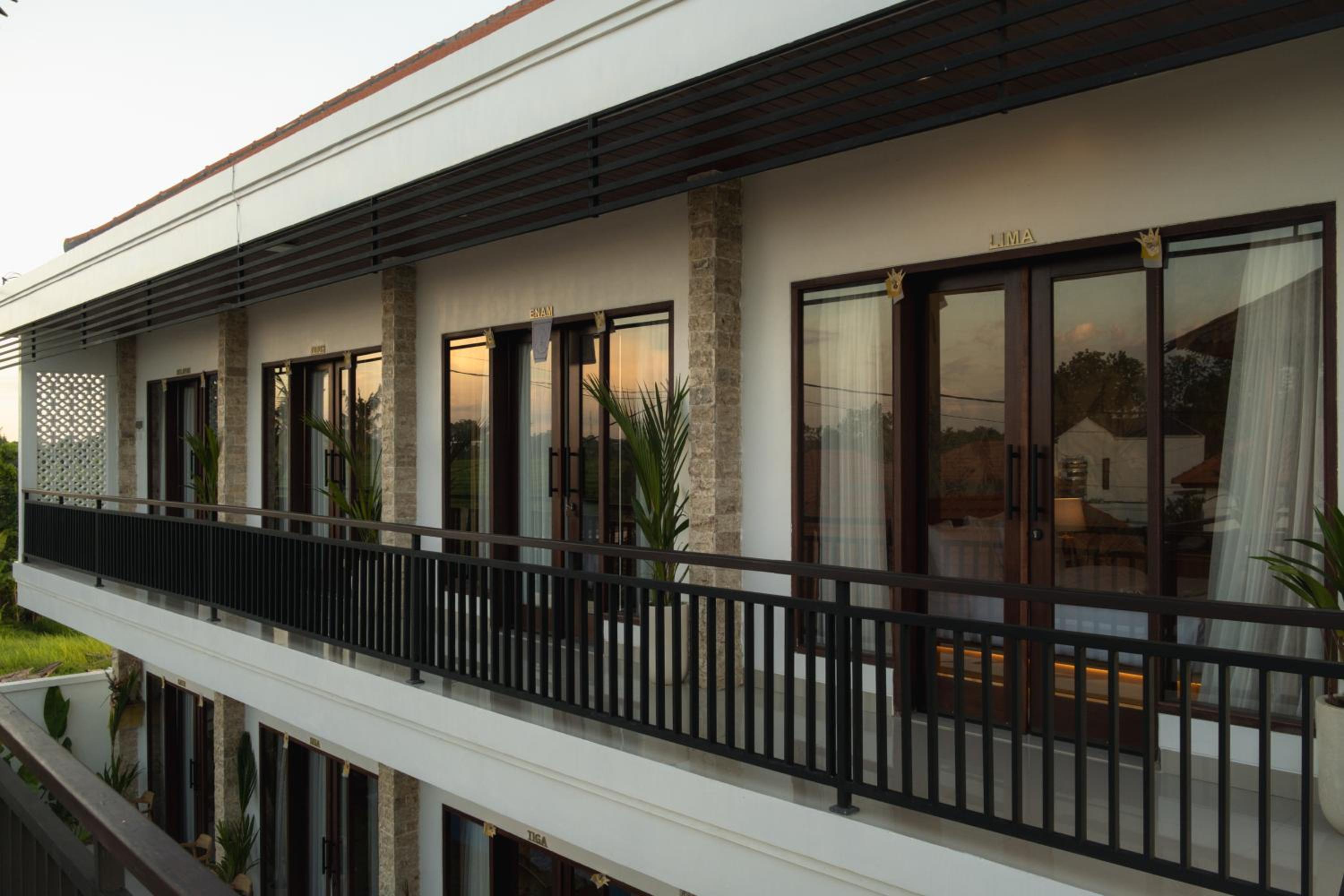 Evara Lifestyle Villa by Aayan