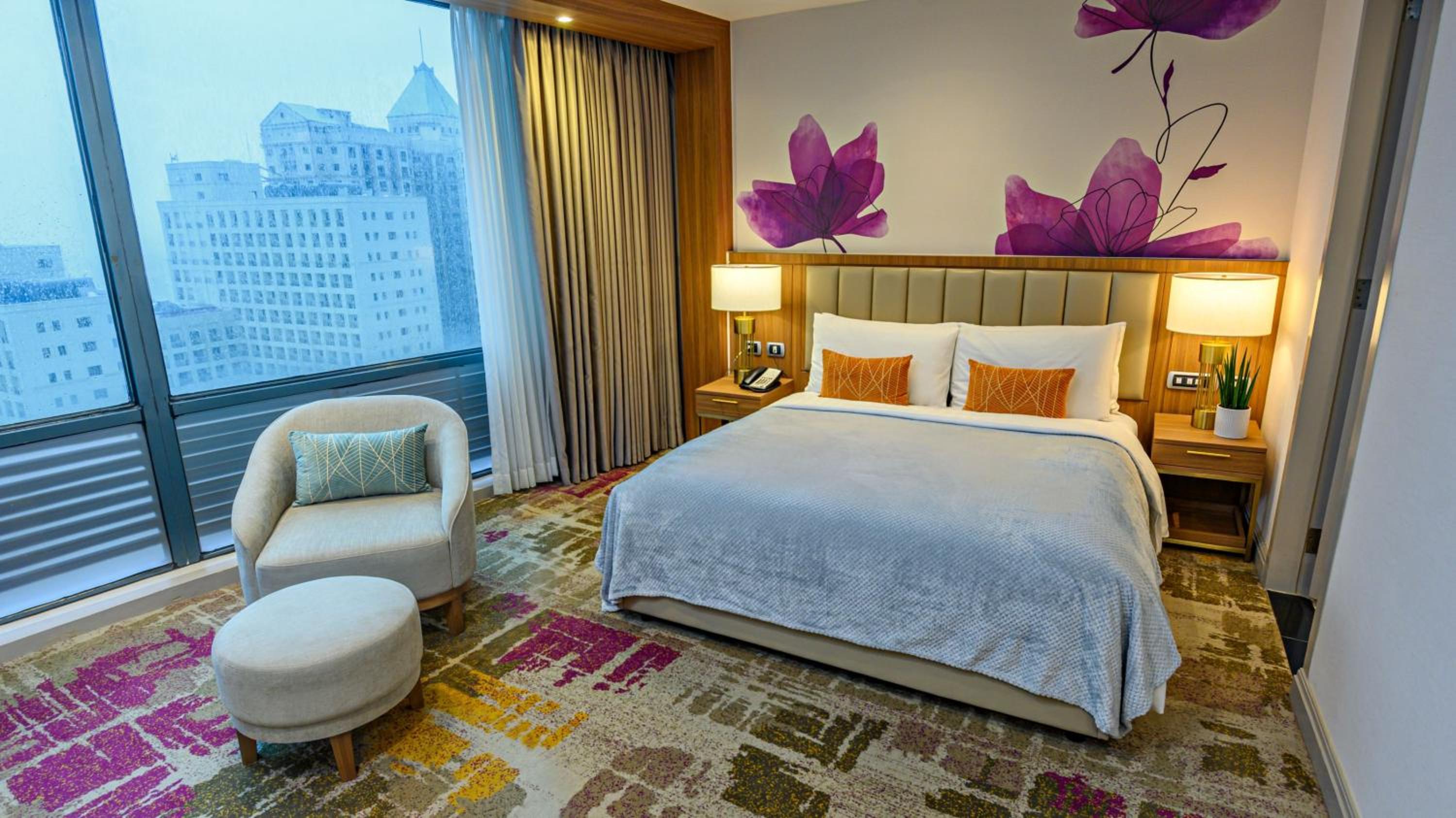 MCollection - Business & Leisure Stay in Eastwood City