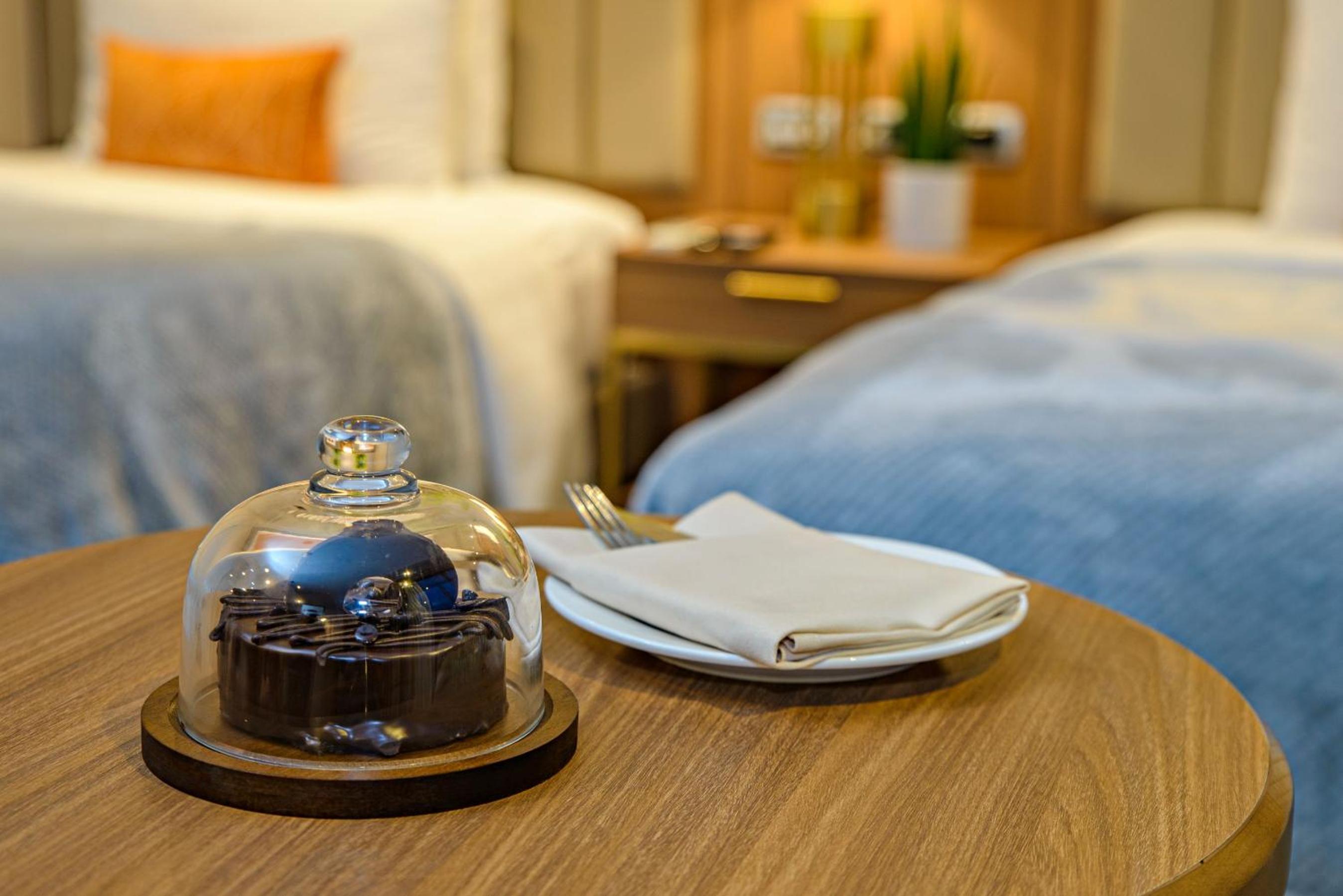 MCollection - Business & Leisure Stay in Eastwood City