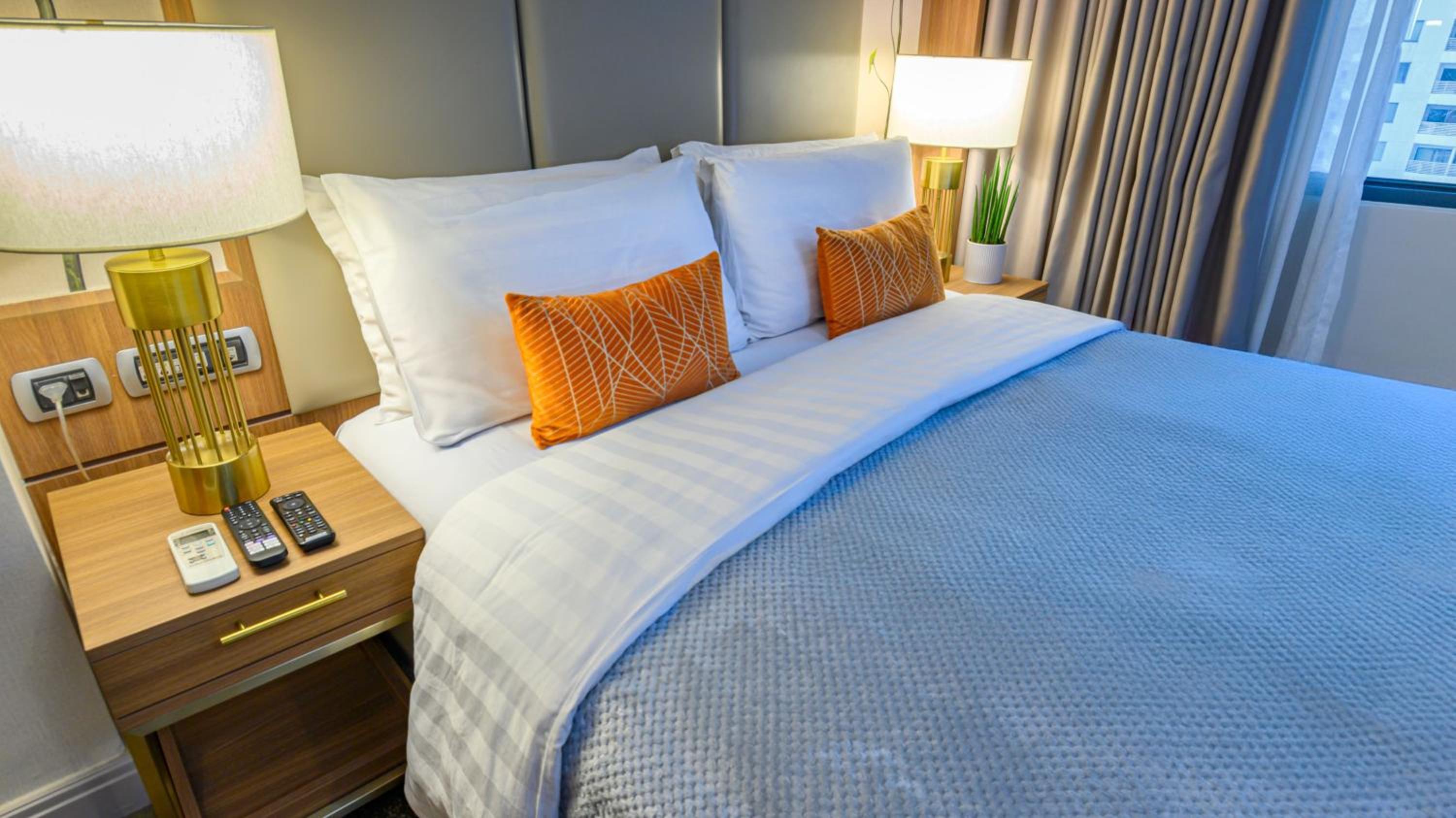 MCollection - Business & Leisure Stay in Eastwood City