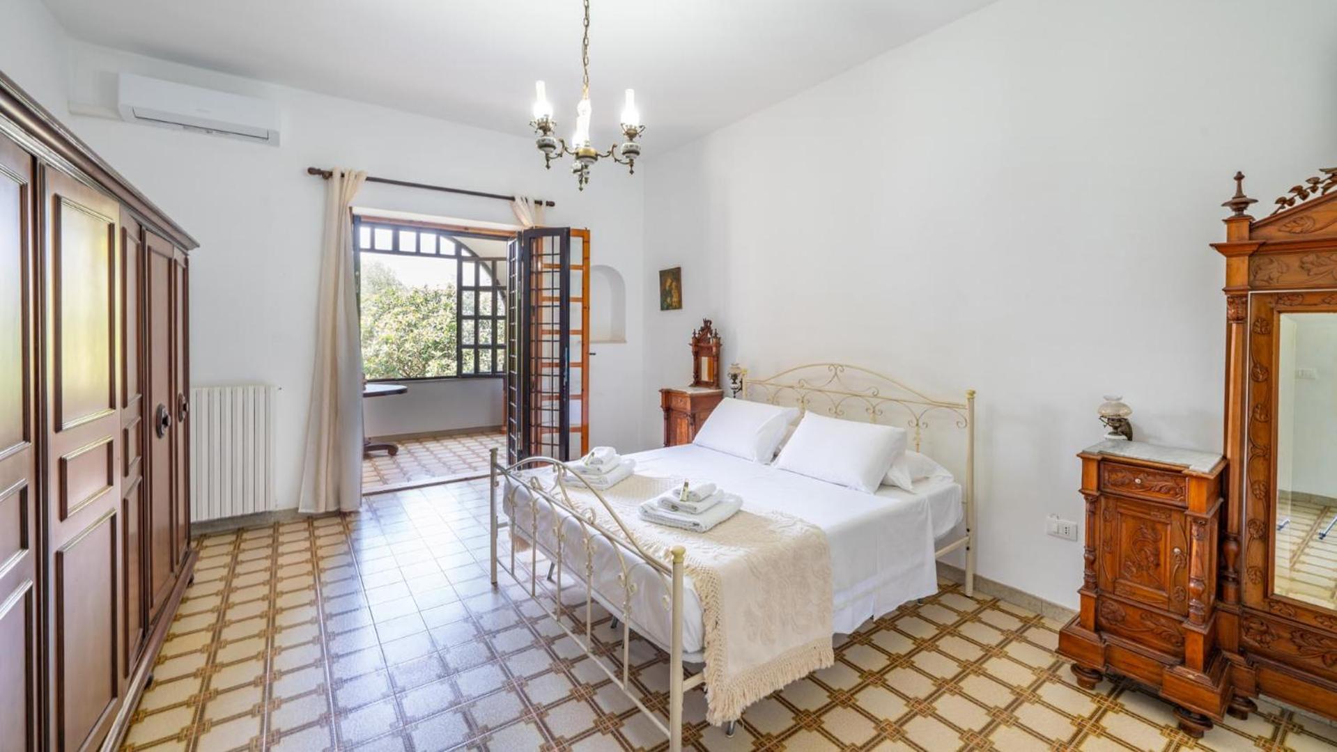 Villa Horus by Rentbeat