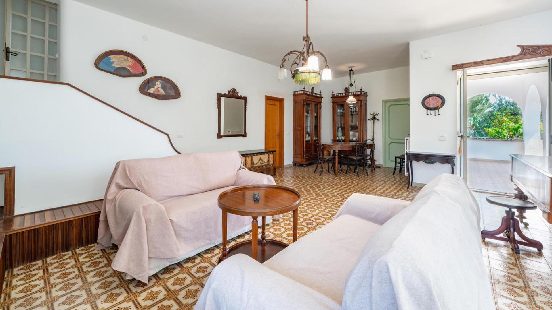 Villa Horus by Rentbeat