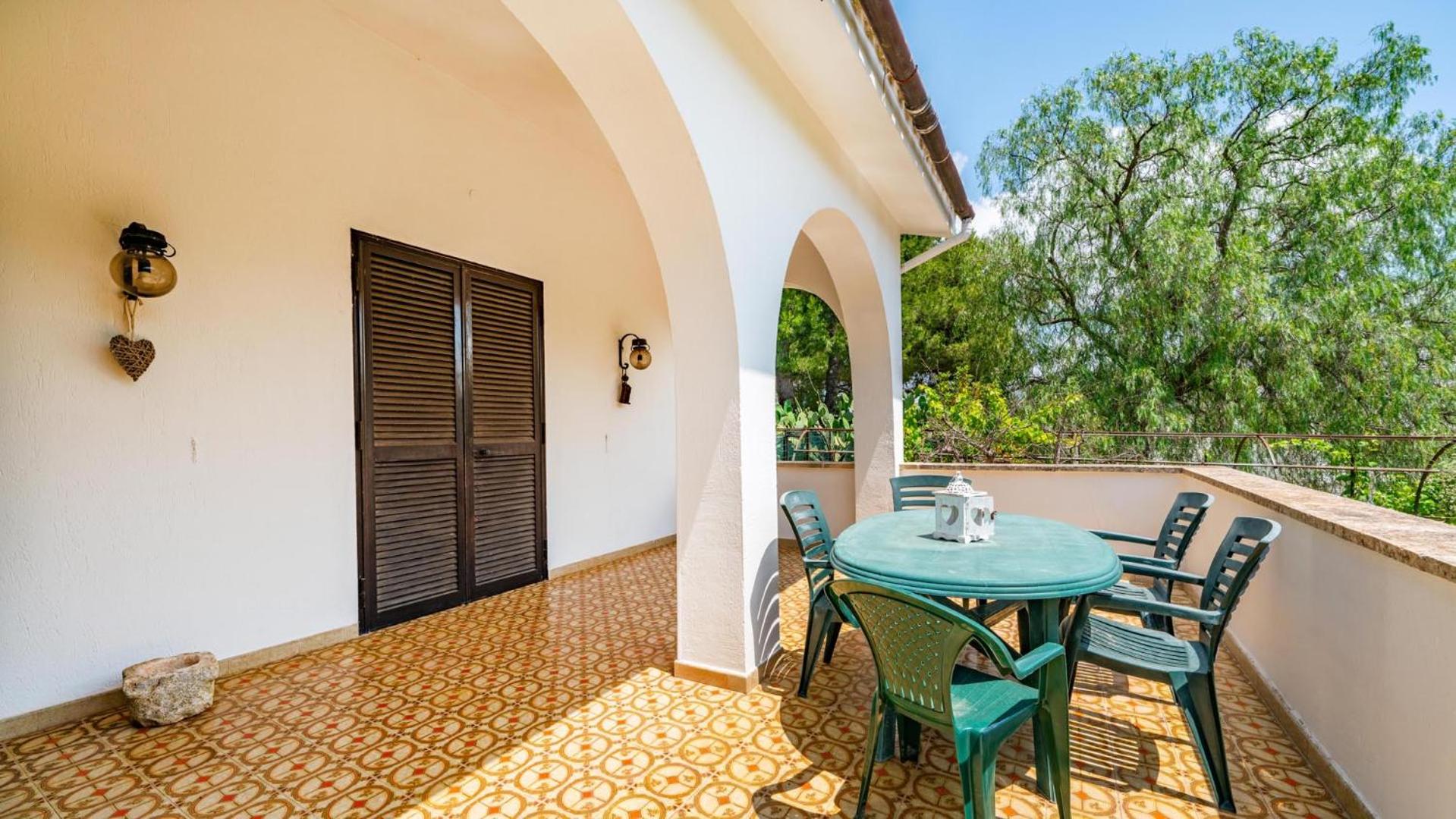 Villa Horus by Rentbeat