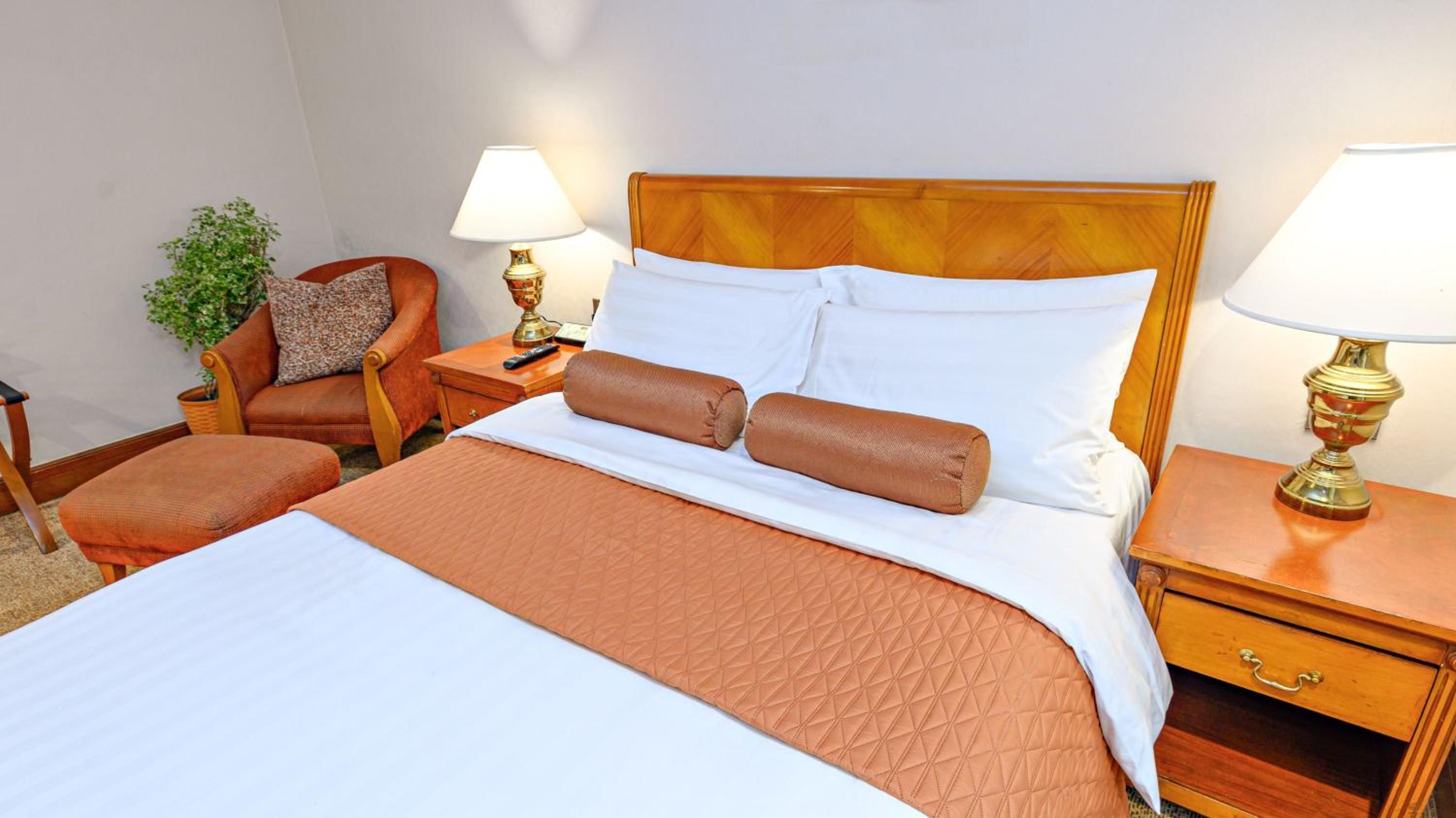 Ortigas CBD Near Business & Shopping Hubs
