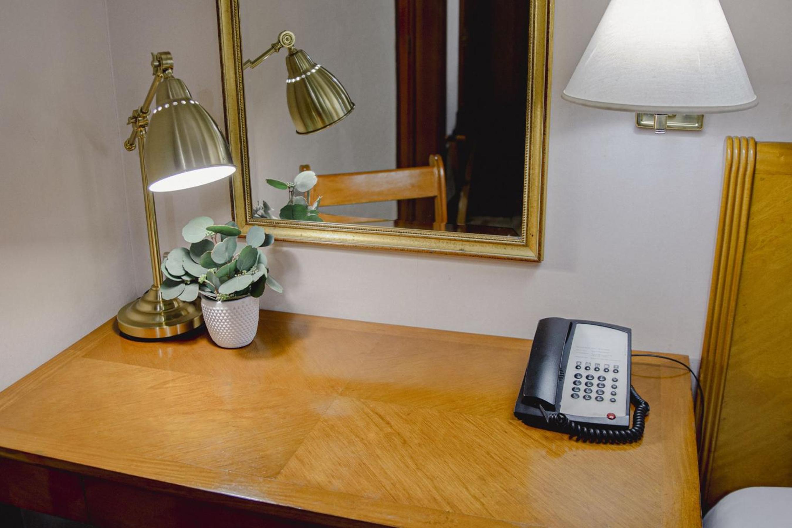 Ortigas CBD Near Business & Shopping Hubs