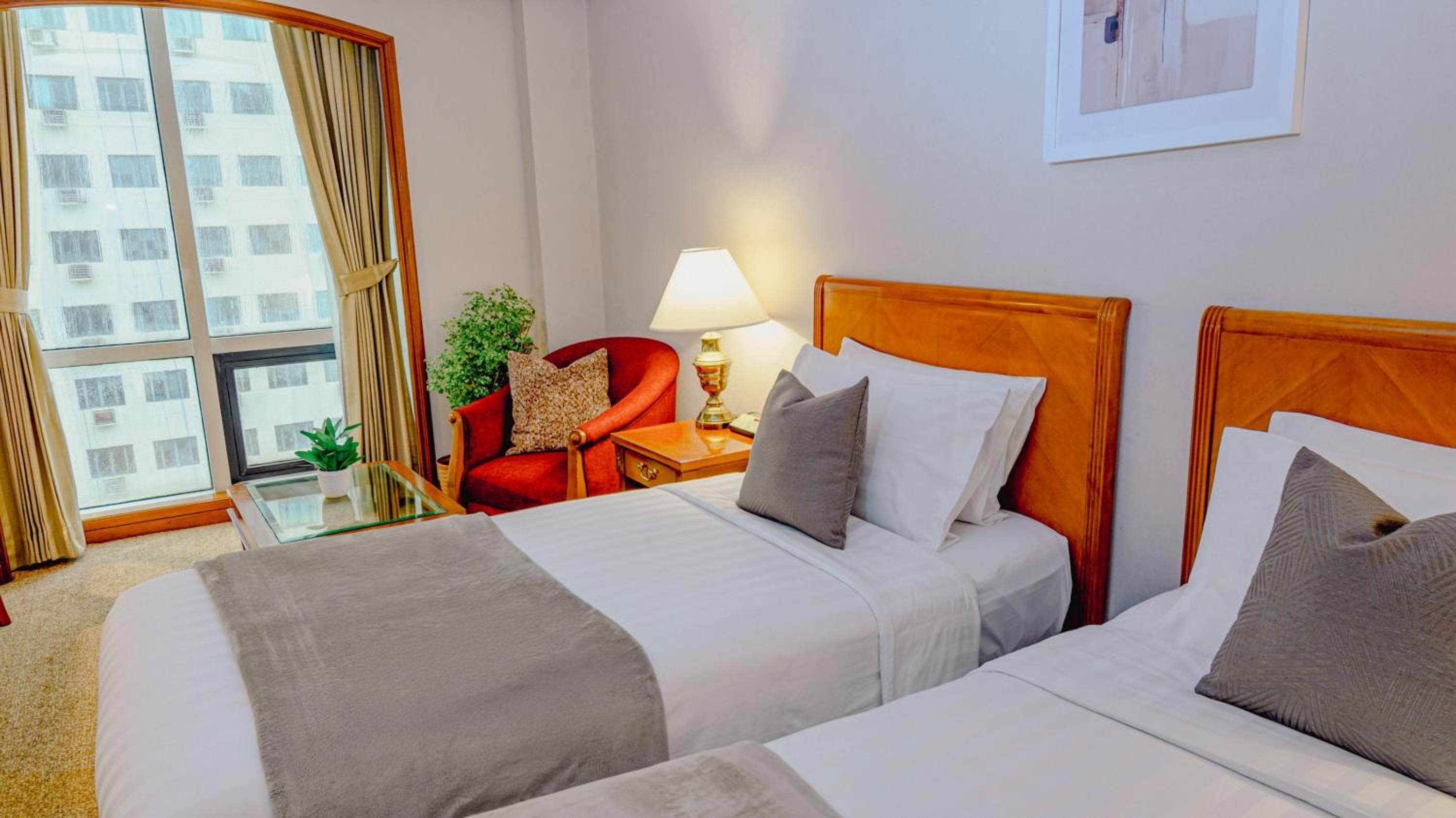 Ortigas CBD Near Business & Shopping Hubs
