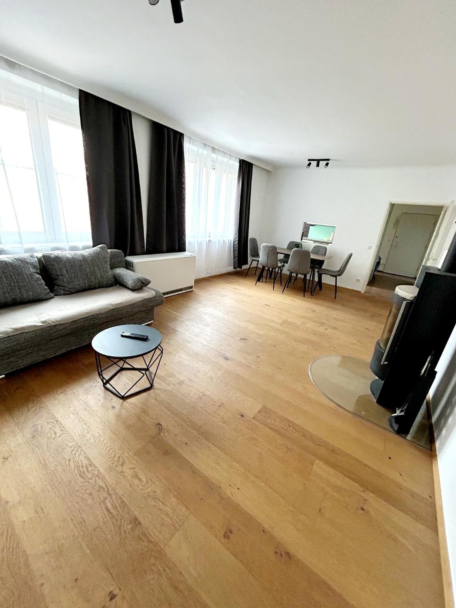 2 rooms apartment near Schönbrunn palace
