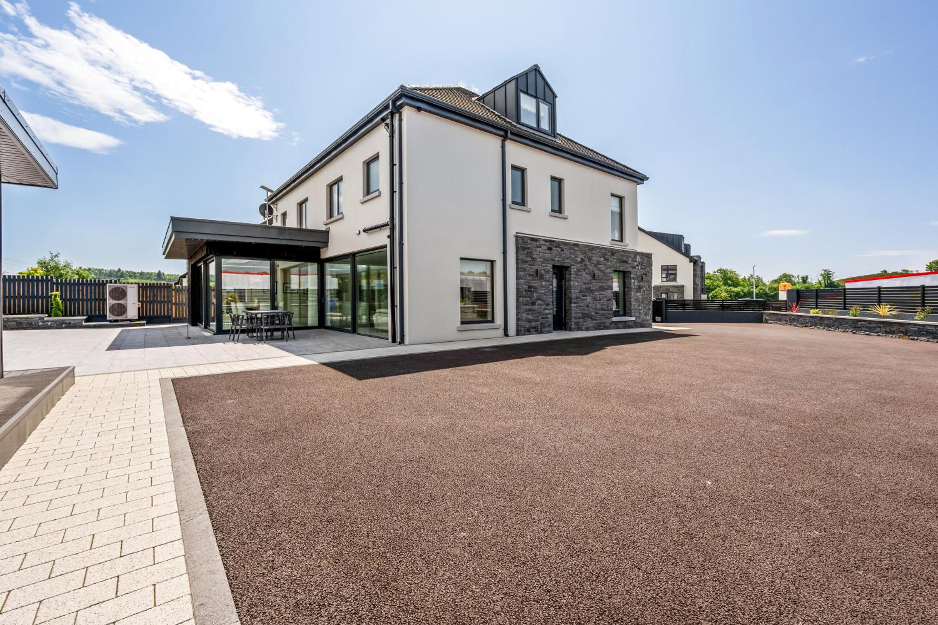 72 The Westpoint Way - Donegal Town