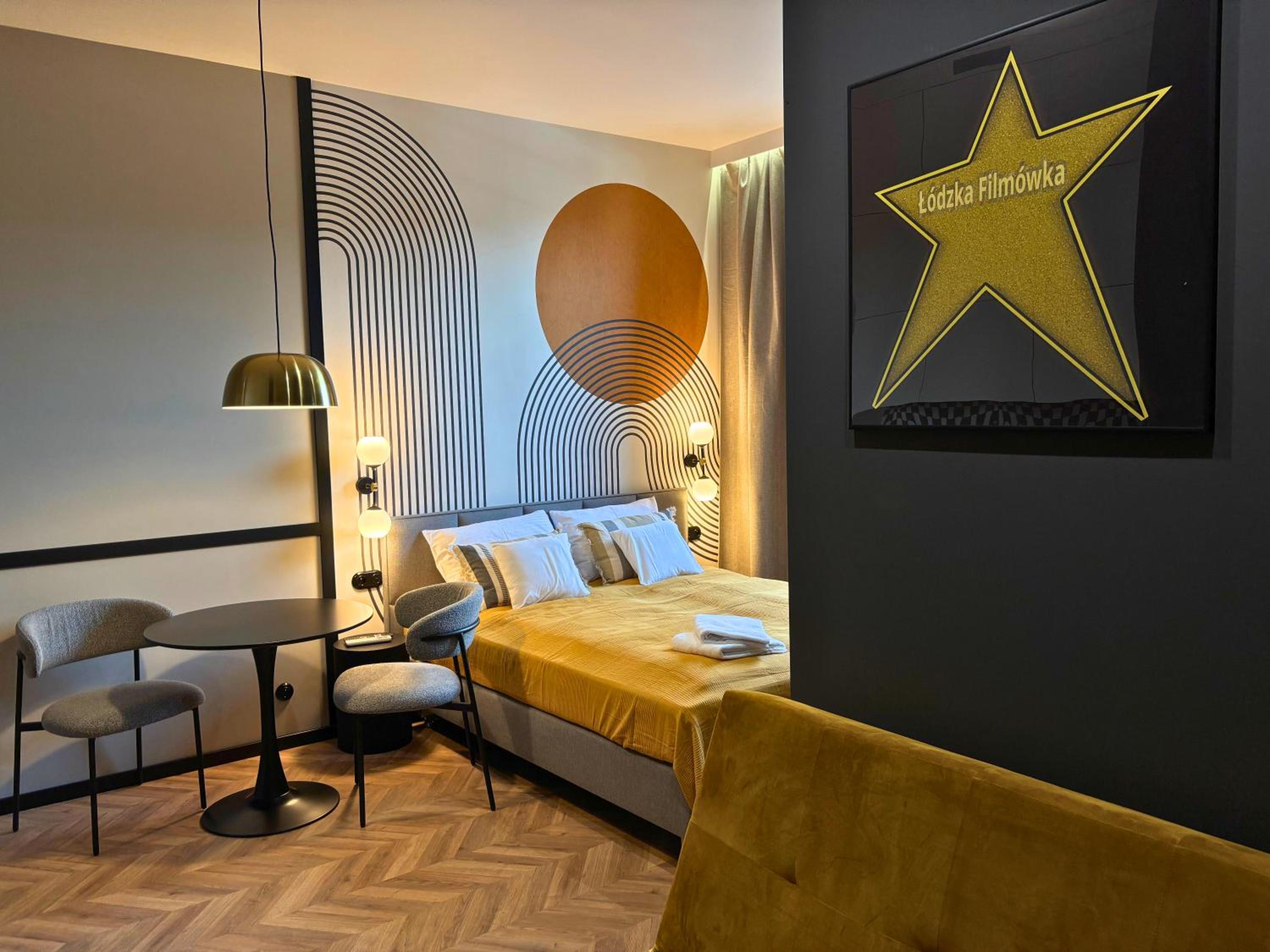 Roosevelta Residence Apartments - przy OFF Piotrkowska, FV - Klimatyzacja - WiFi, Orientarium, Atlas Arena, HopaLupa, Aquapark Fala, EC1