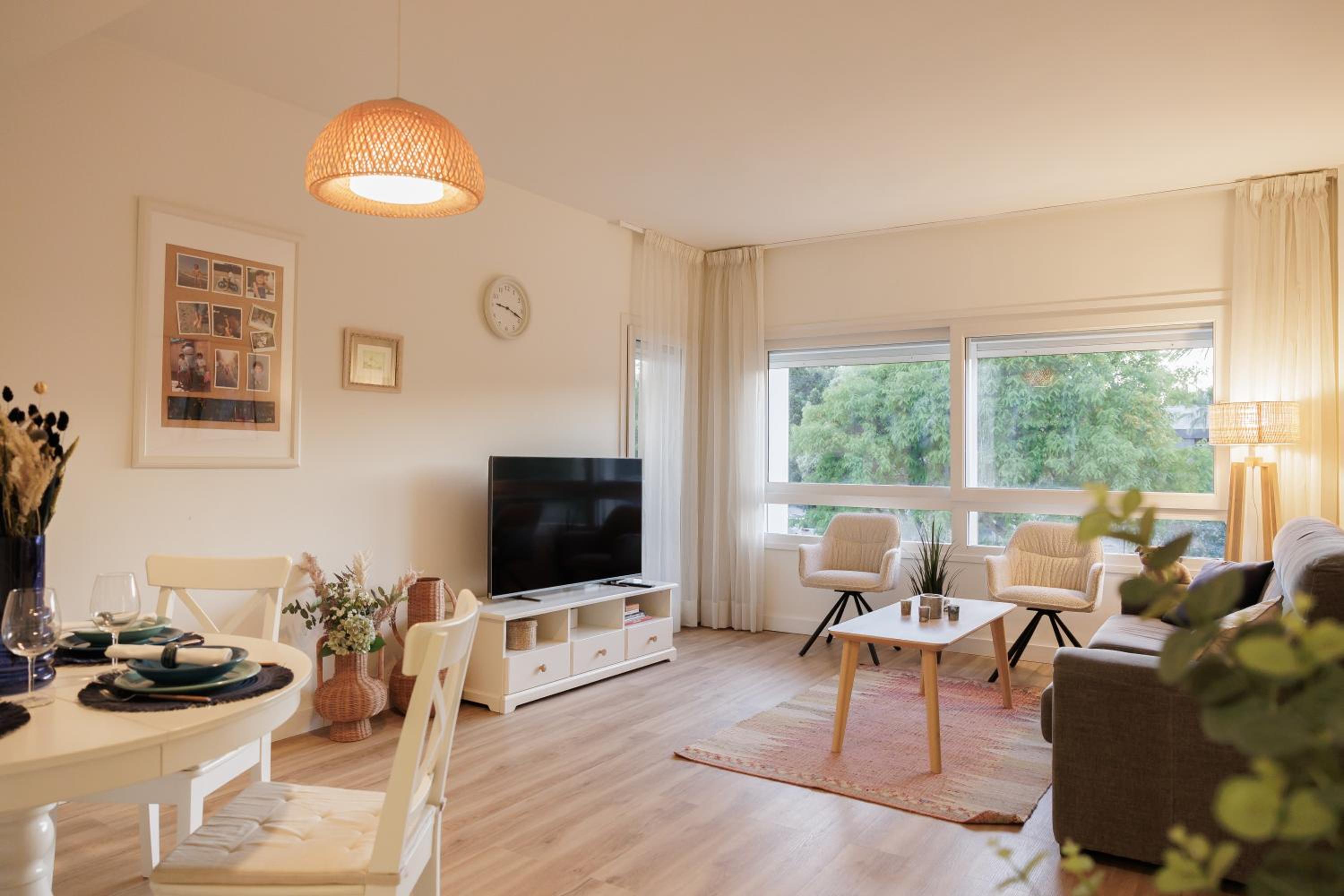 MARBELLA BANUS SUITES - Banus Playa Rocio Beachfront Complex