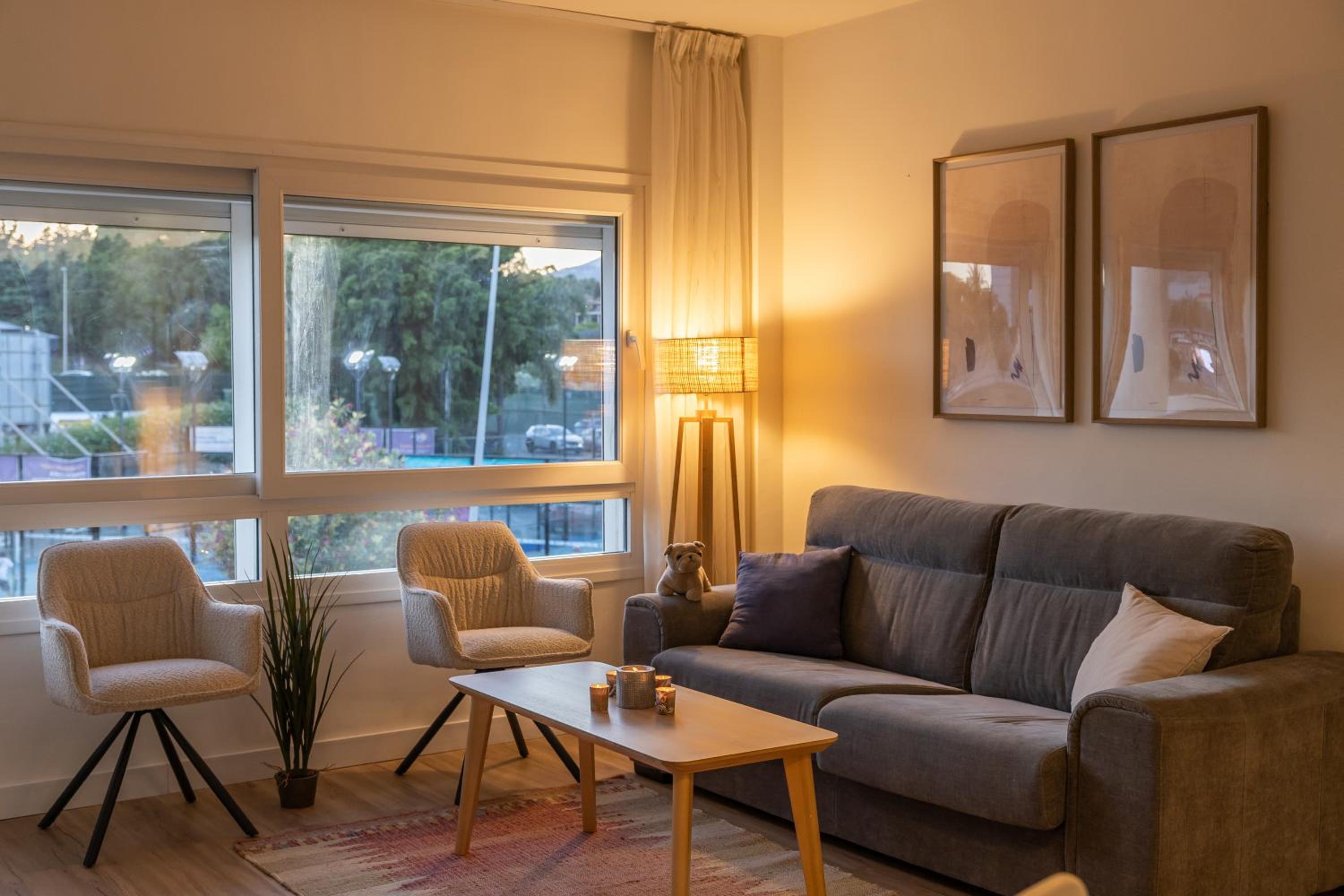 MARBELLA BANUS SUITES - Banus Playa Rocio Beachfront Complex