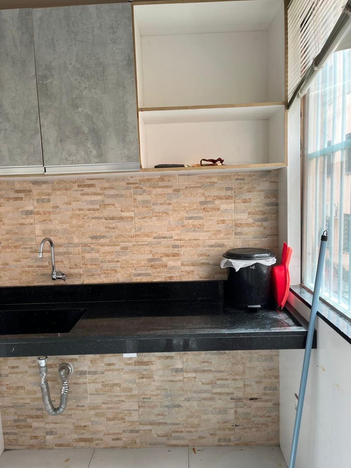 Apartamento moderno e bem localizado
