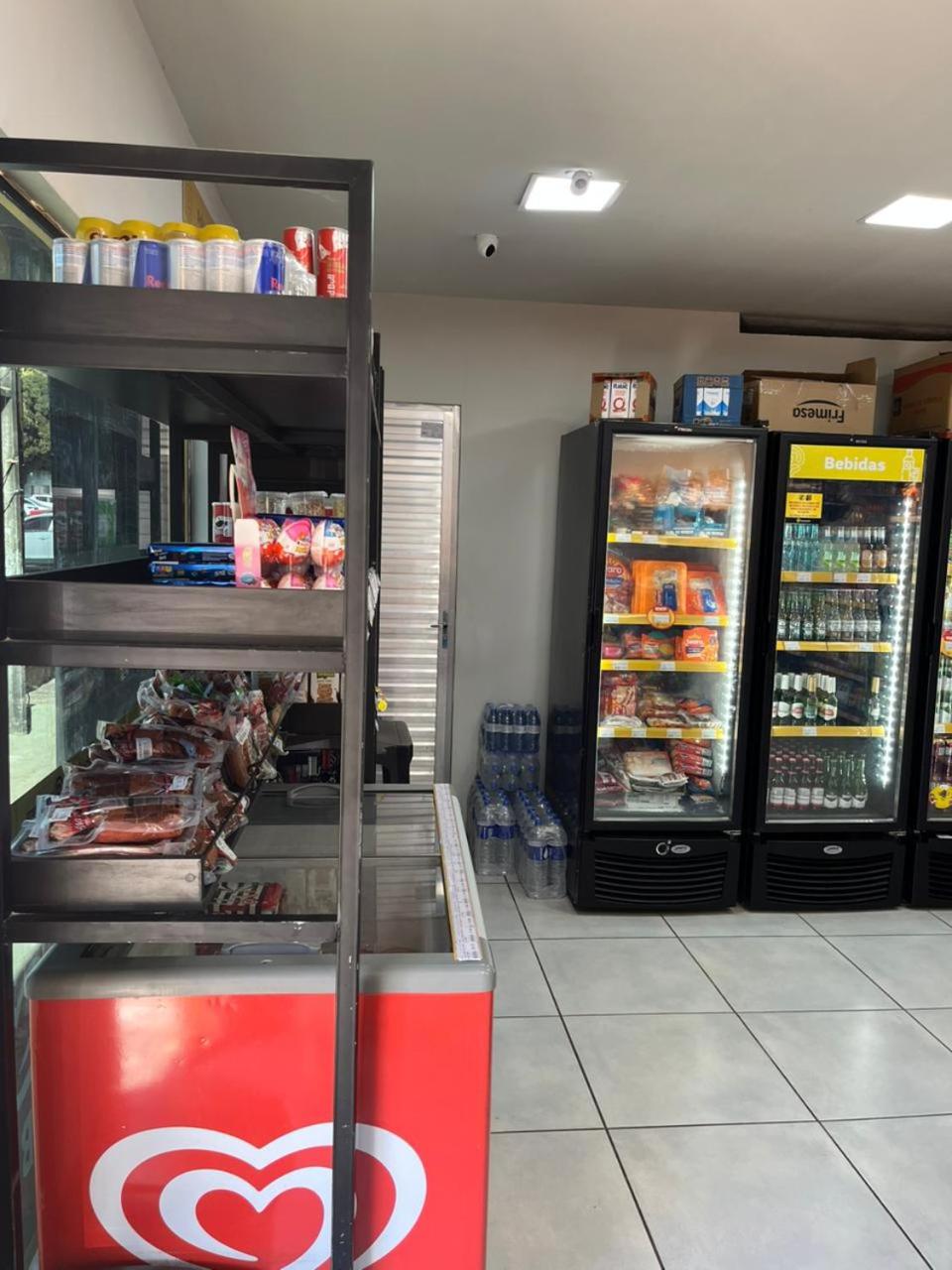 Apartamento moderno e bem localizado
