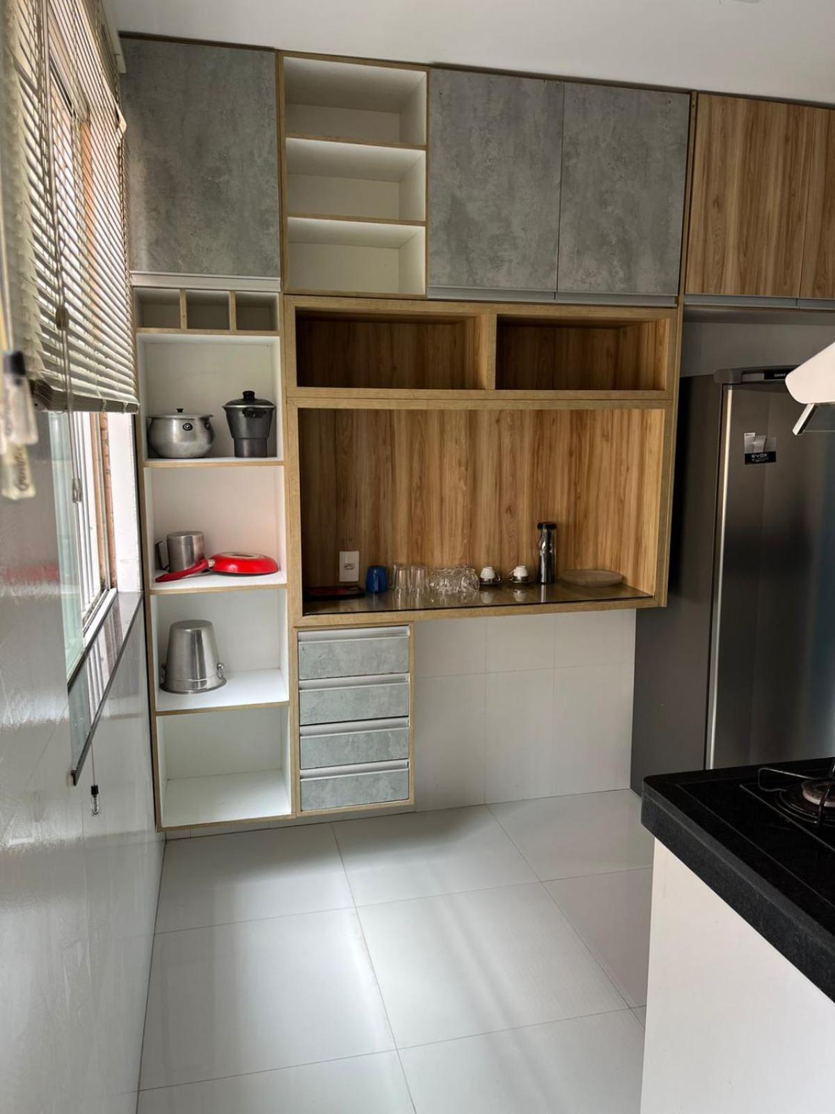 Apartamento moderno e bem localizado