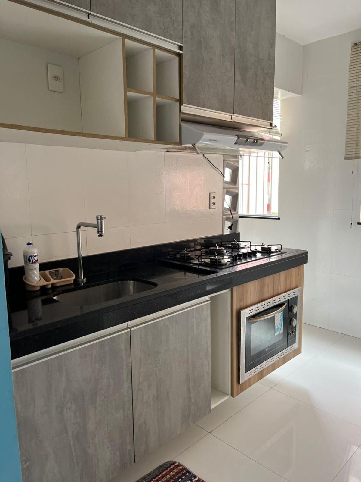 Apartamento moderno e bem localizado