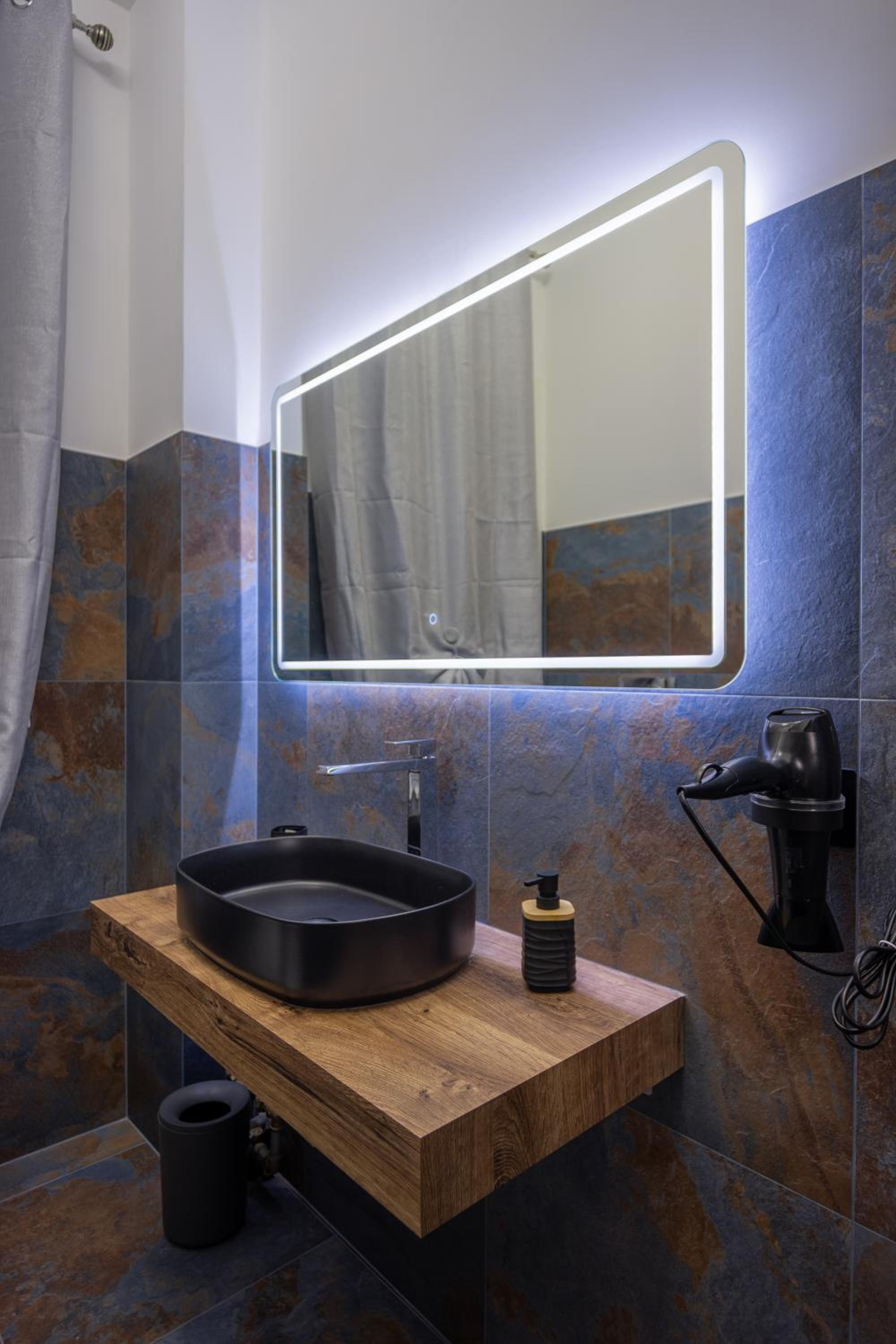 Aurelia Garden Suite