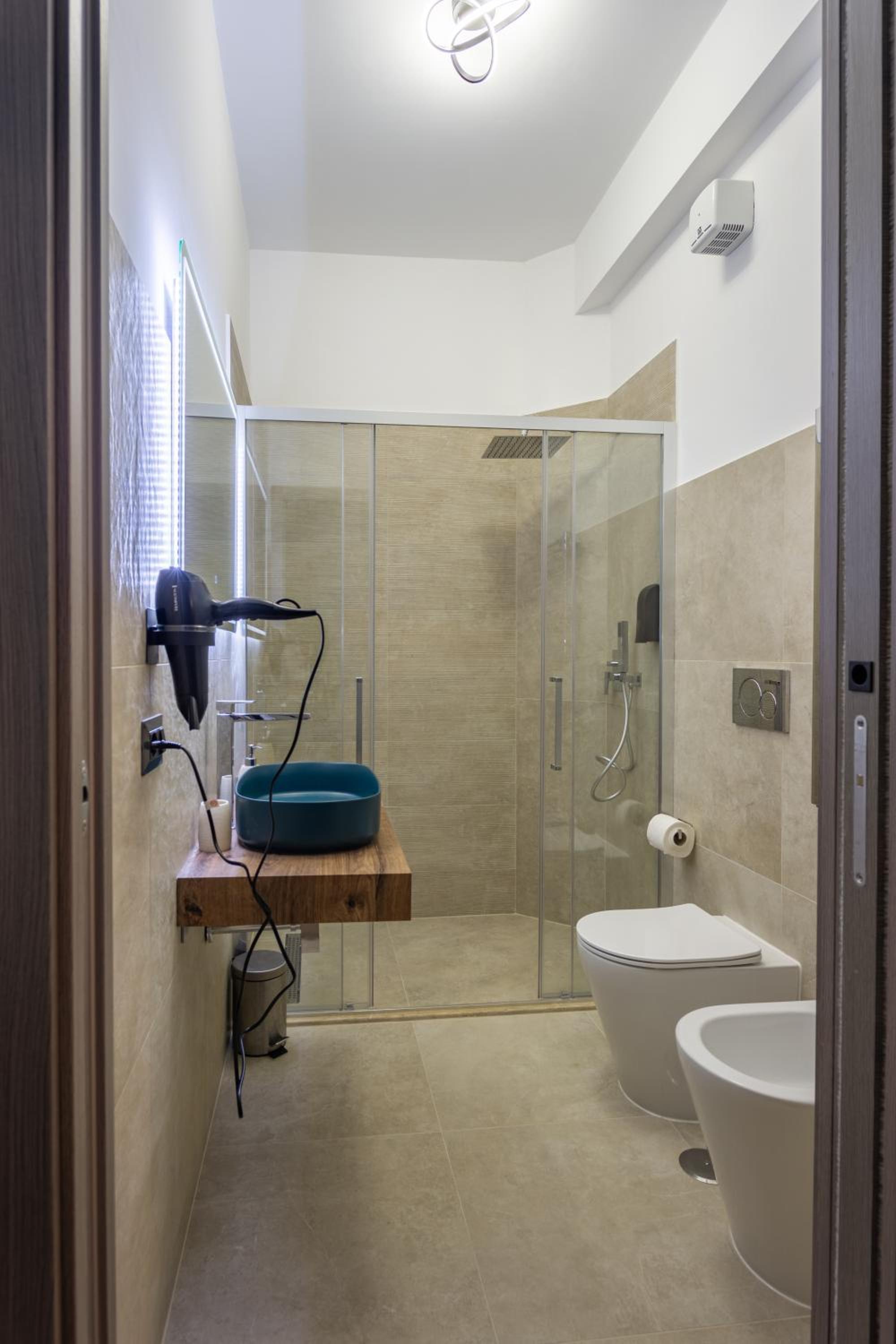 Aurelia Garden Suite