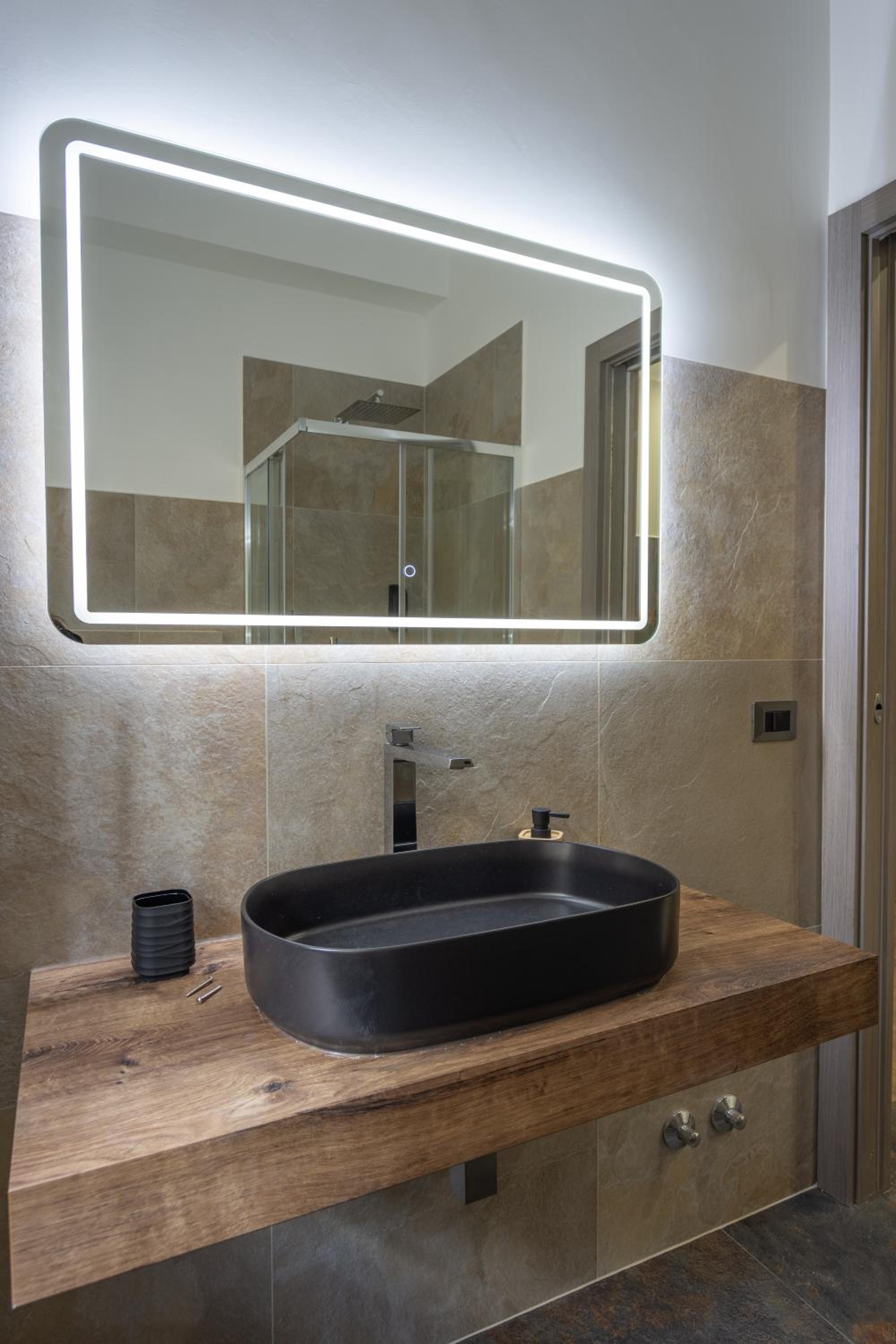 Aurelia Garden Suite