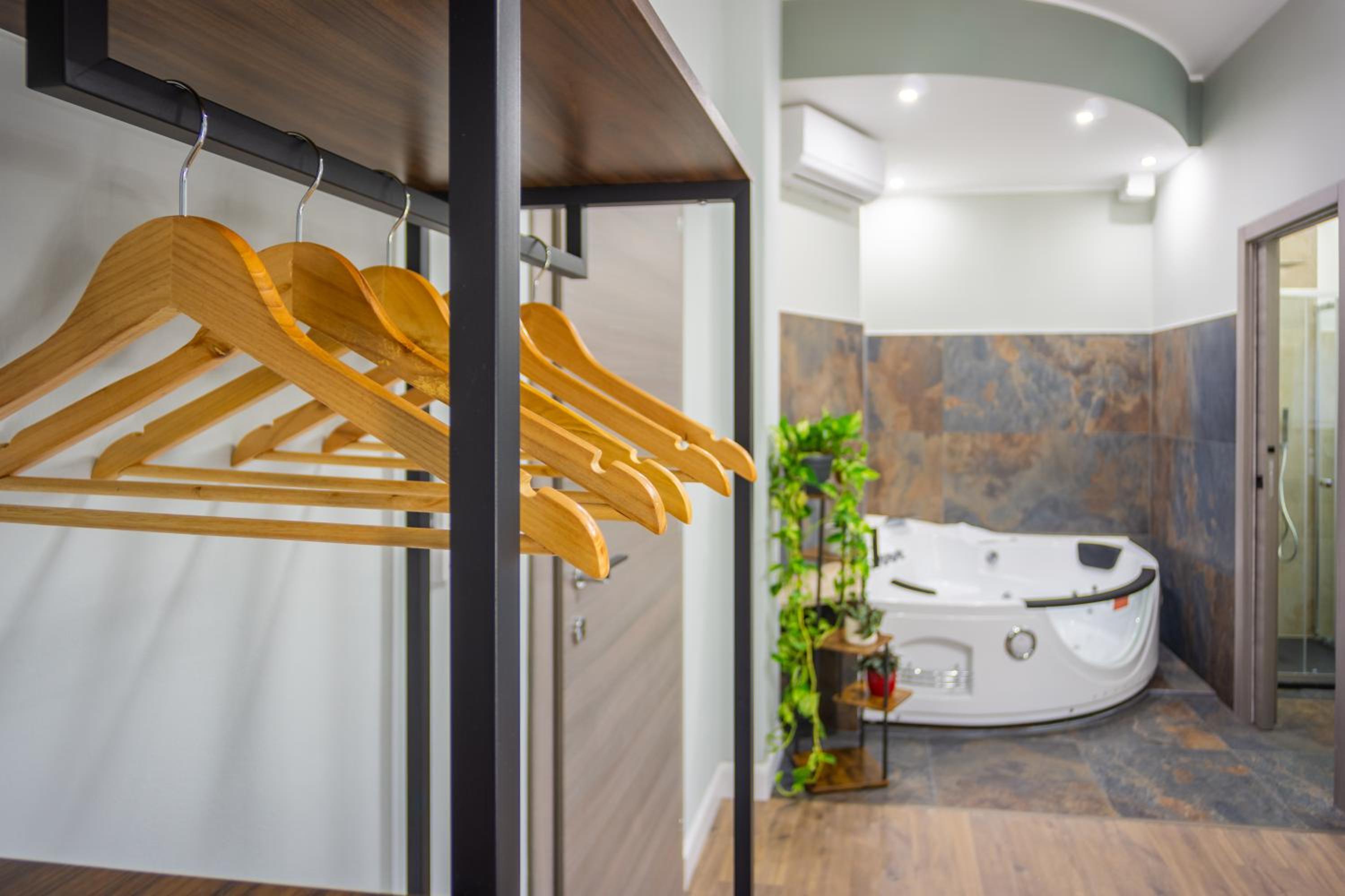 Aurelia Garden Suite