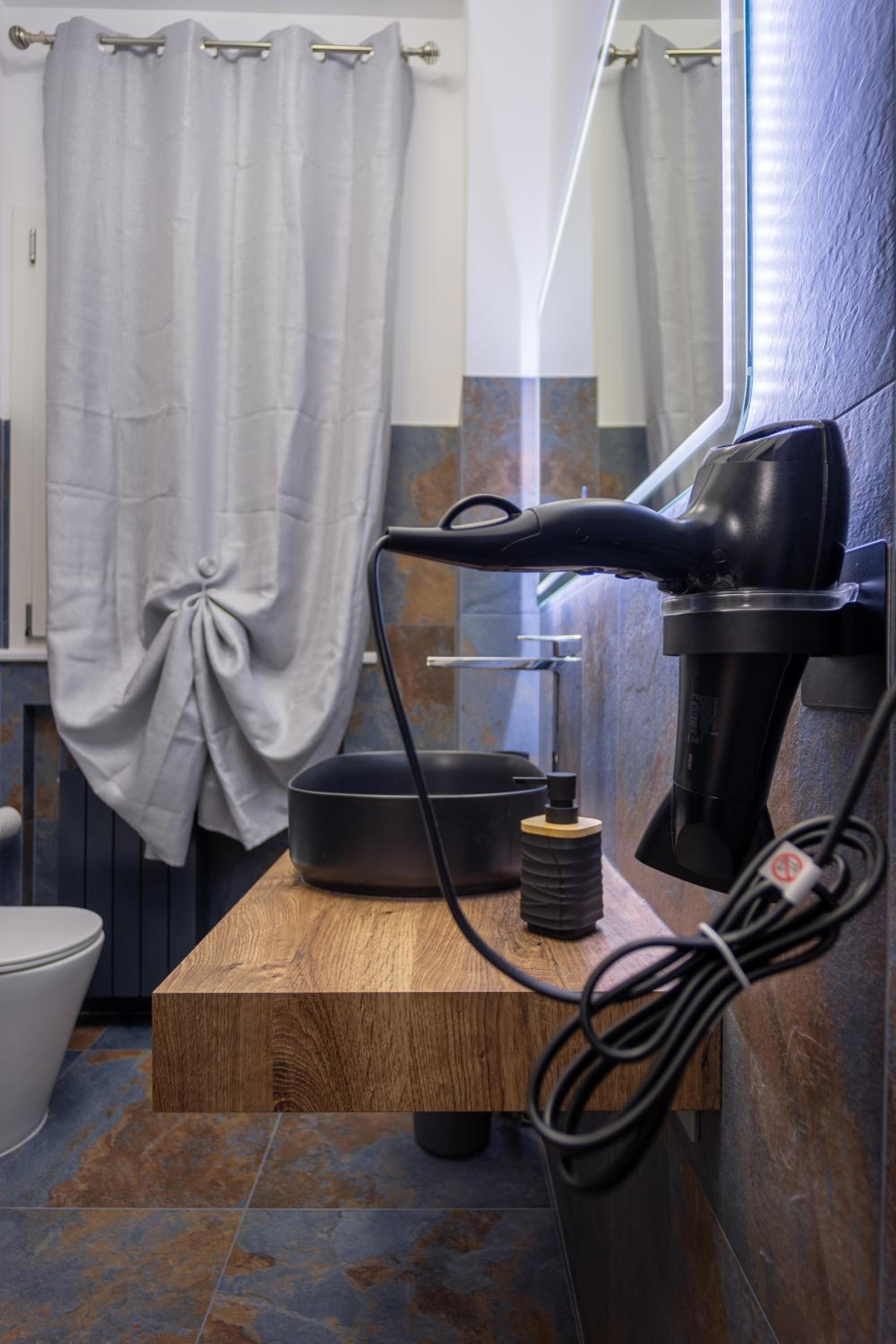 Aurelia Garden Suite