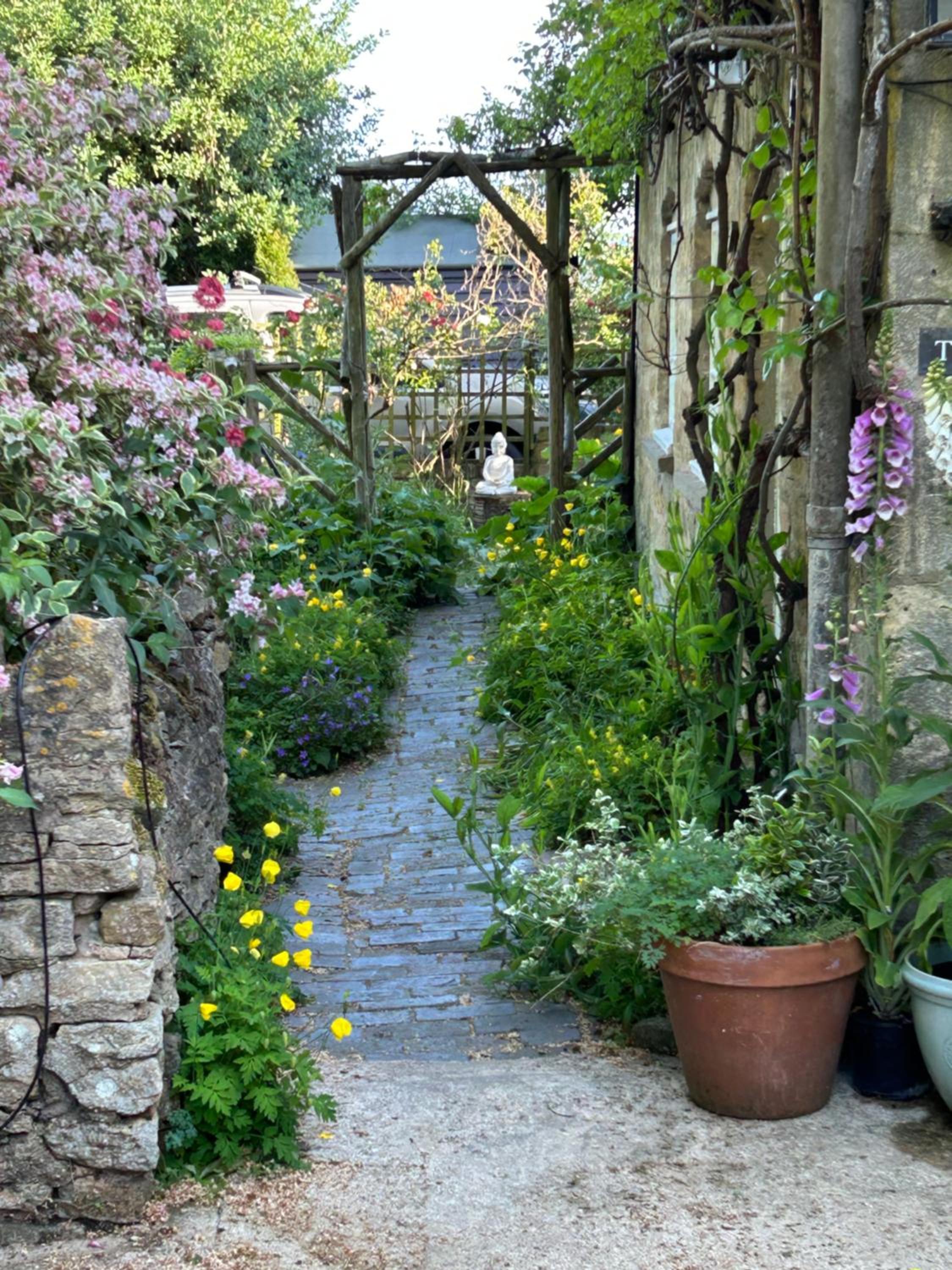 Apartment above Samantha Dadd Art Studio - in the Cotswolds