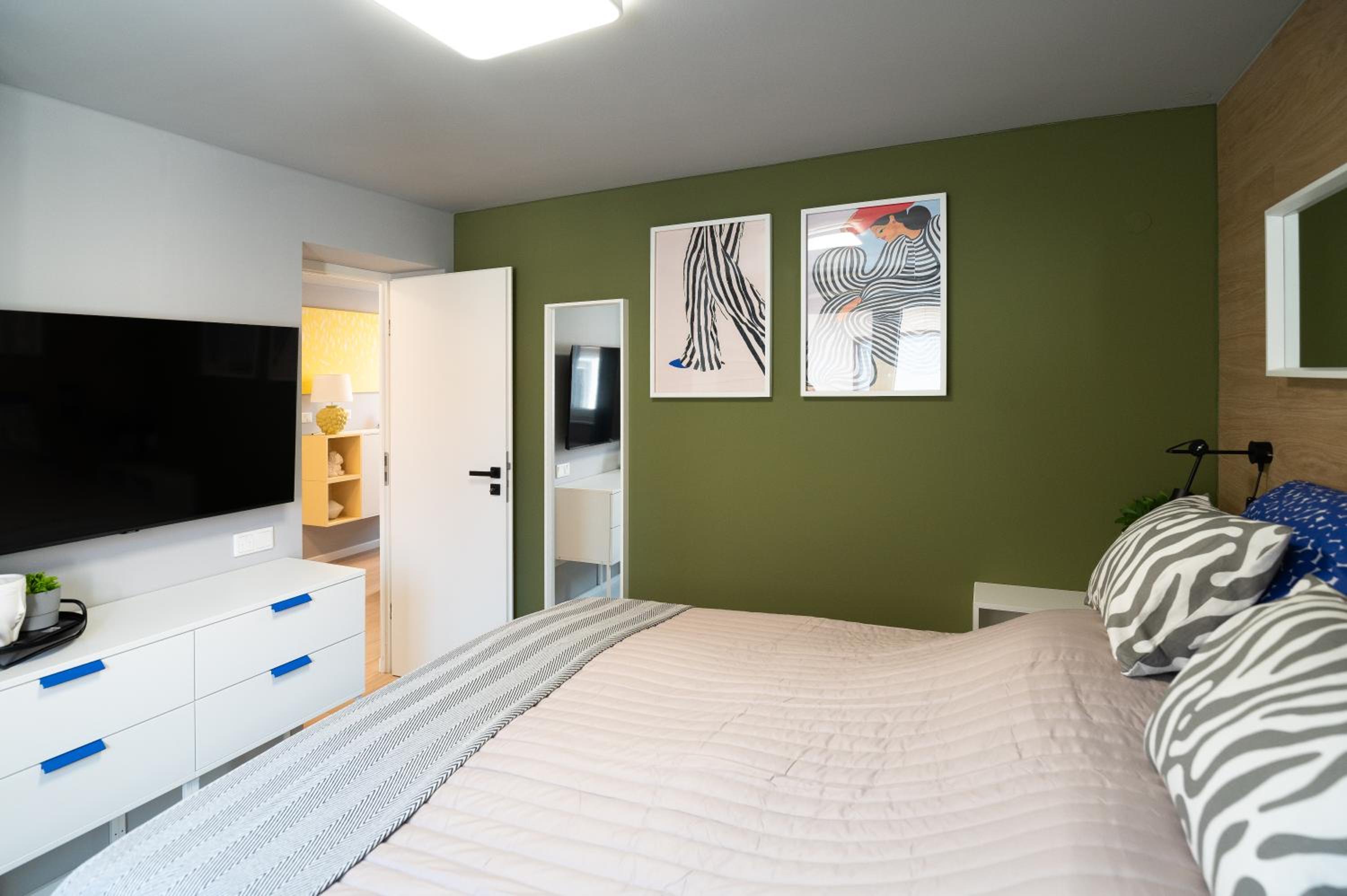 HOUSE 756 MAINZ - DESIGN-FERIENHAUS, 4 Schlafzimmer, 3 Bäder, SAUNA & Kamin