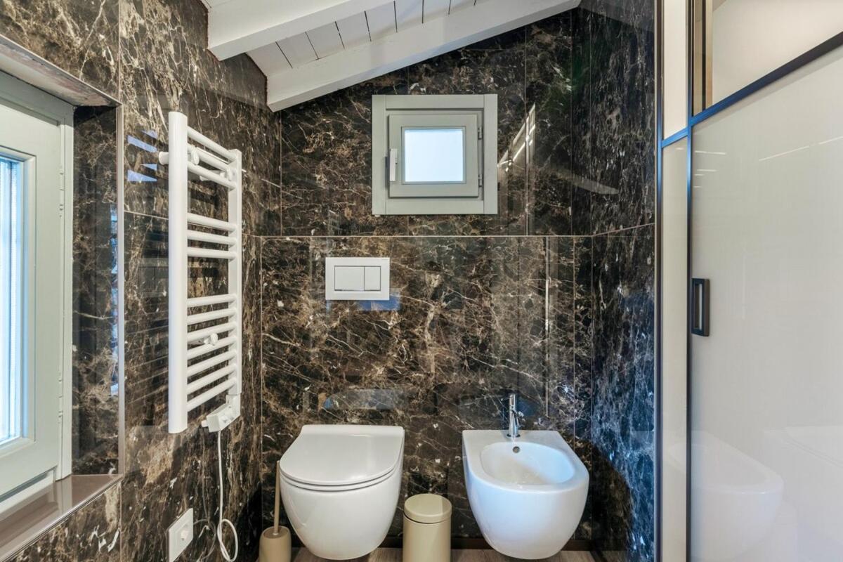 HOST4U - Beautiful New Room 56 in Brescia City Center Piazzale Arnaldo