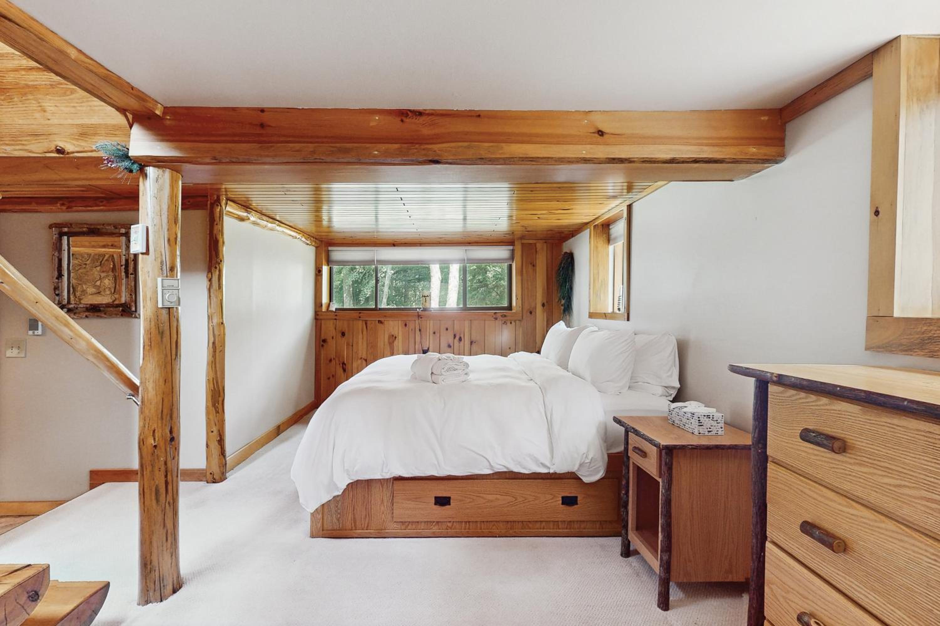 Mtn-View Family Cabin! 9 Mi to Lake George Village