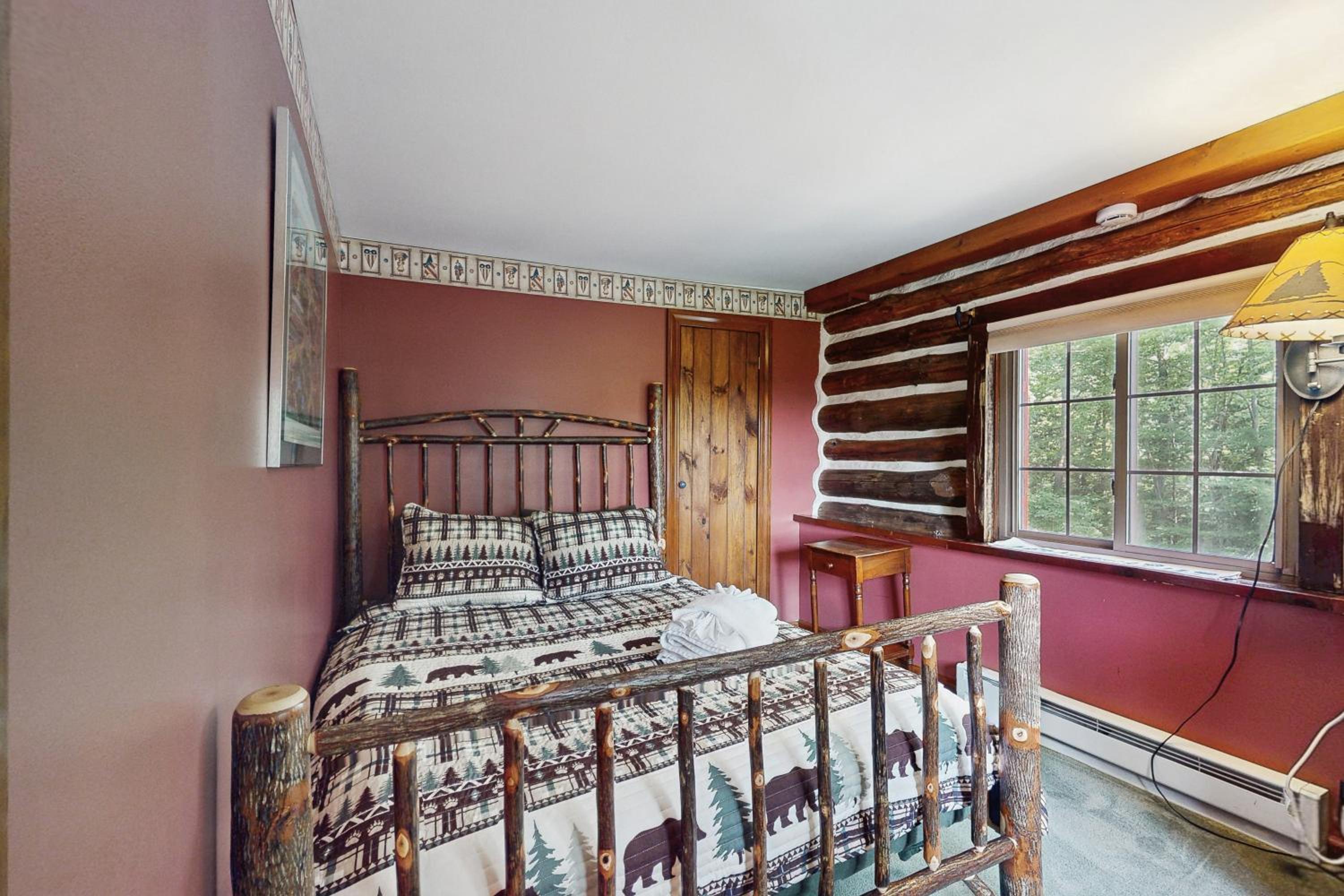 Mtn-View Family Cabin! 9 Mi to Lake George Village