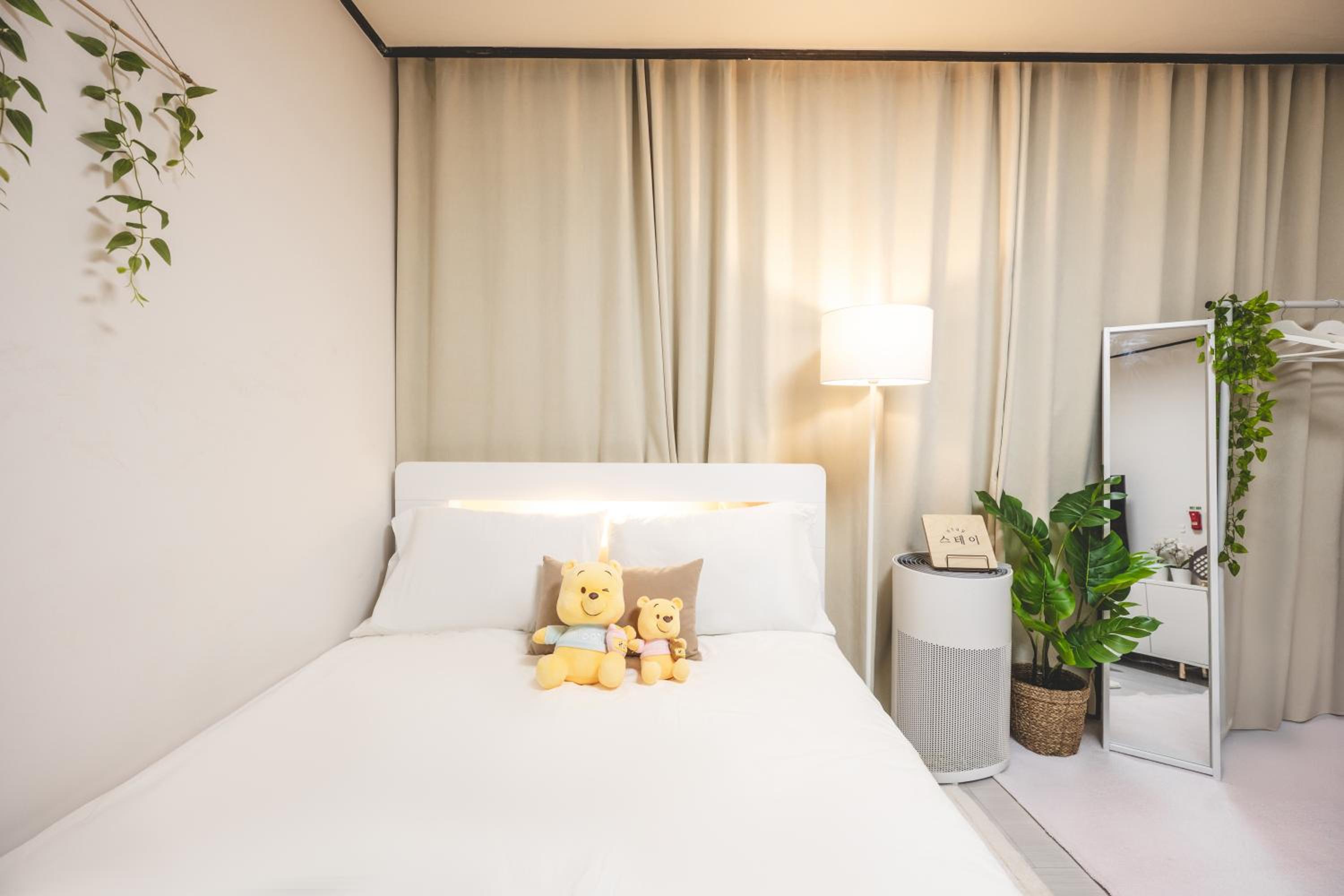 스테이 Stay - Bright Cozy House Seoul Local Stay