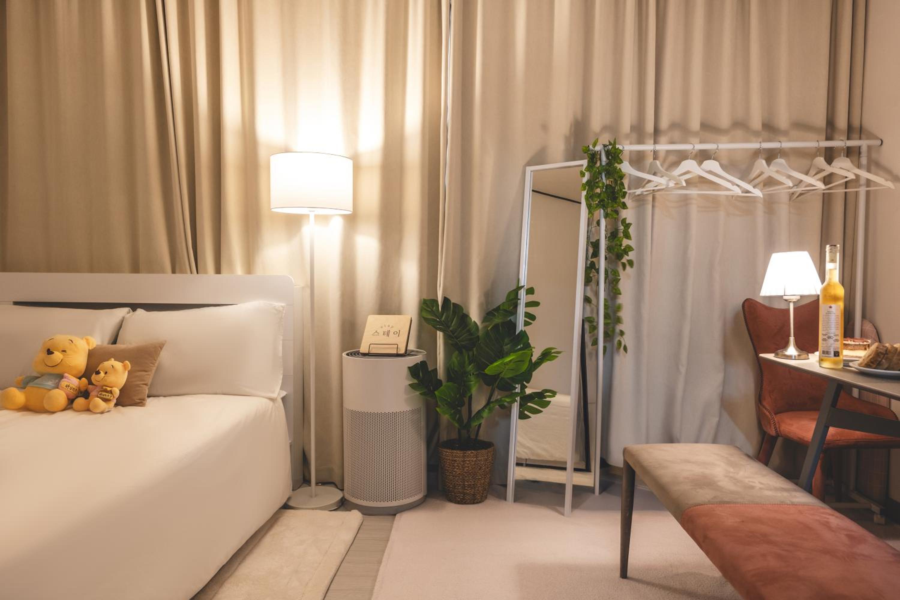 스테이 Stay - Bright Cozy House Seoul Local Stay