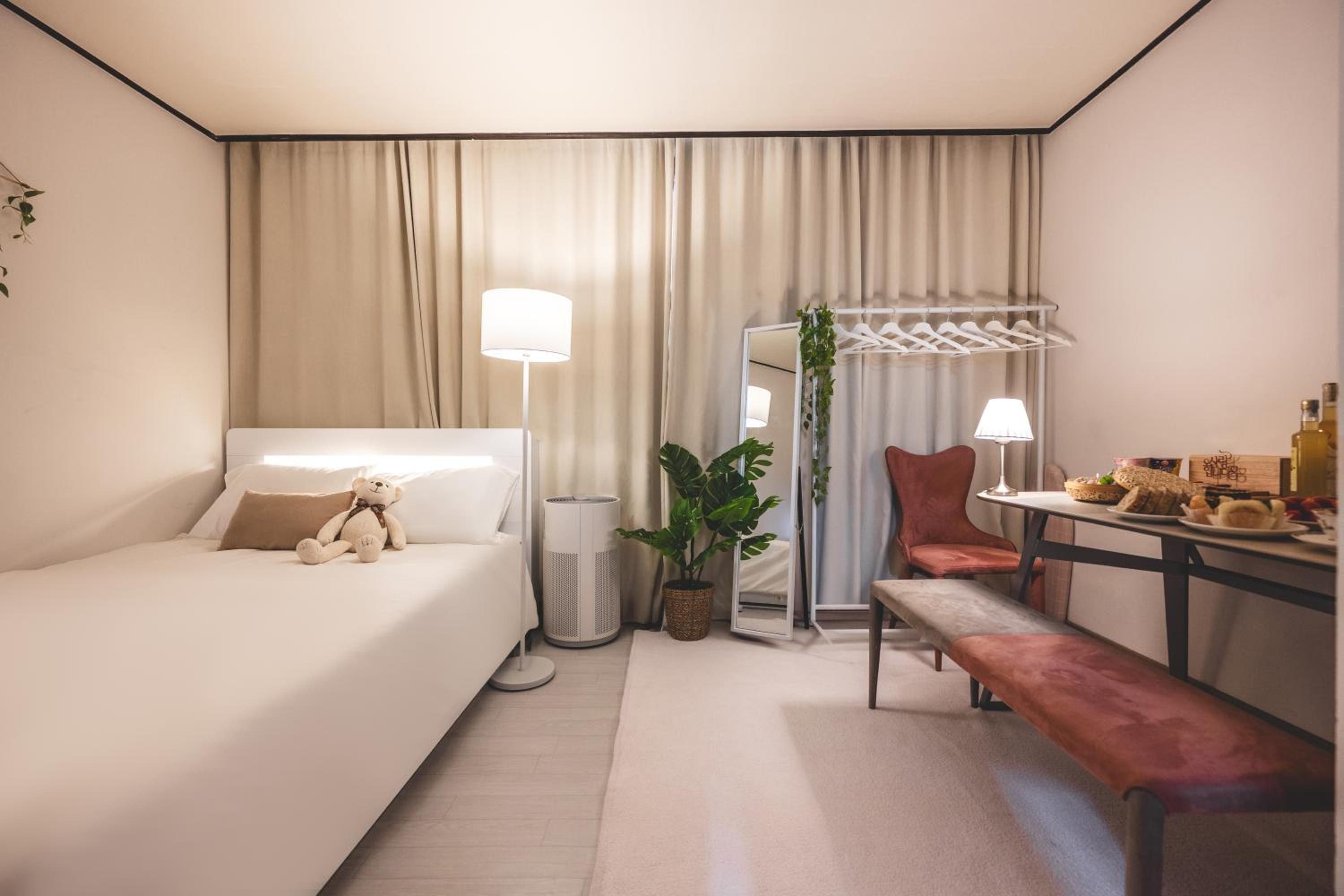 스테이 Stay - Bright Cozy House Seoul Local Stay