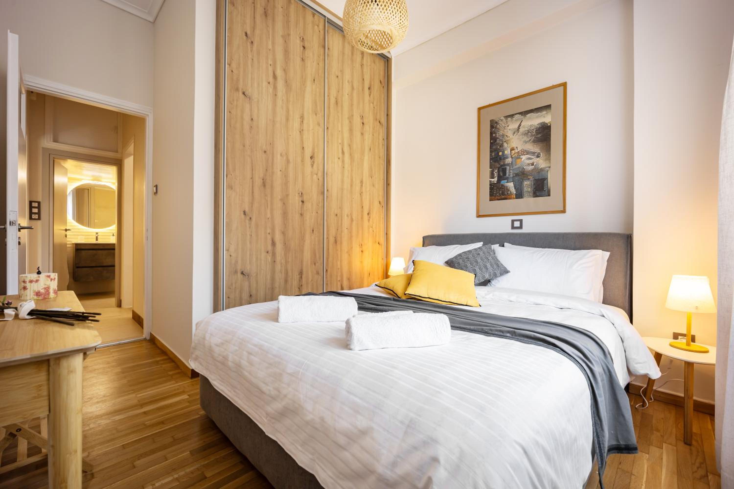 Philon's City Retreat - Near Athens Center