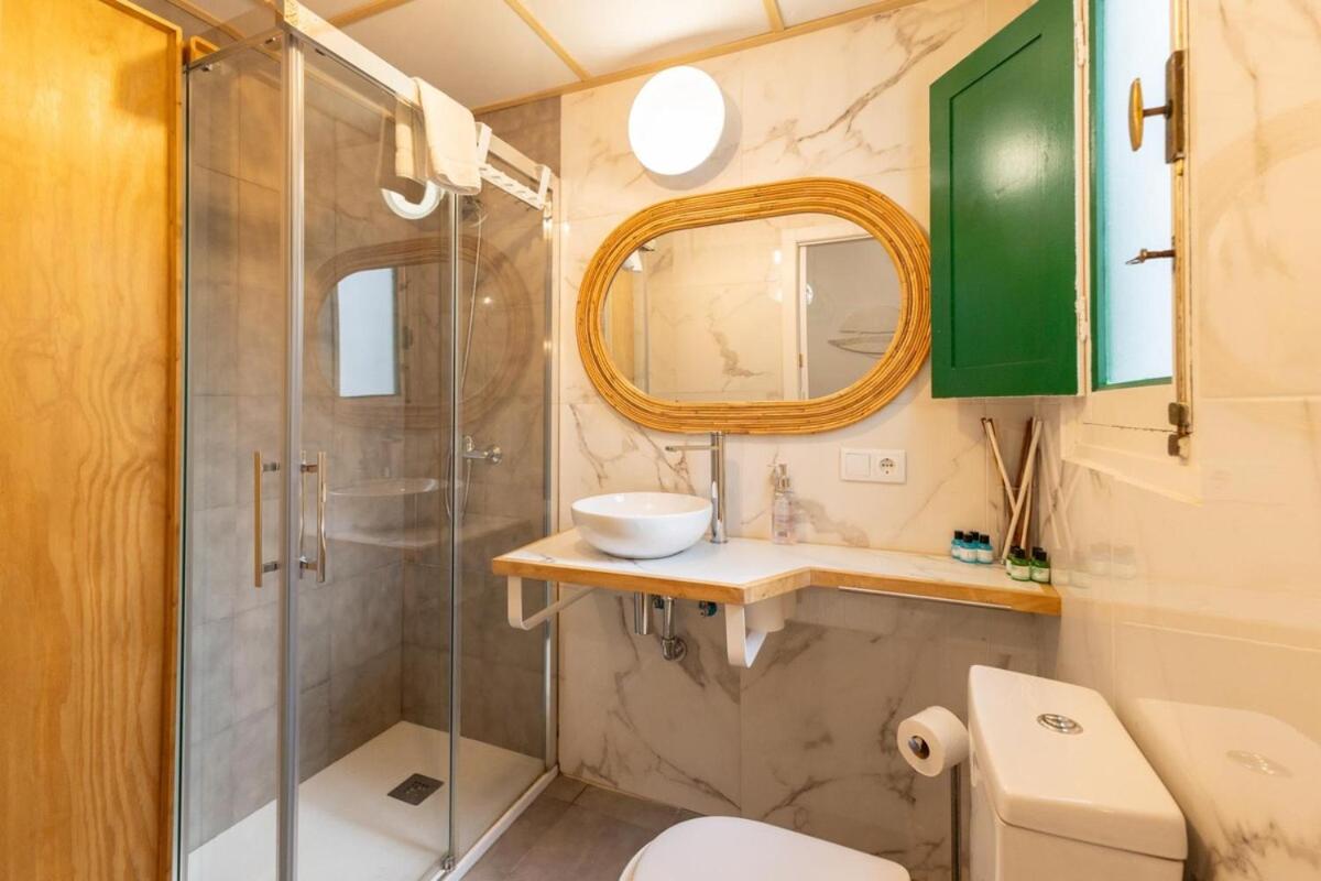 Alcazares Deluxe Suite by Valcambre
