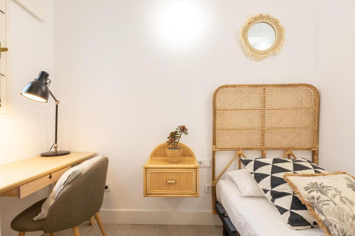 Alcazares Deluxe Suite by Valcambre