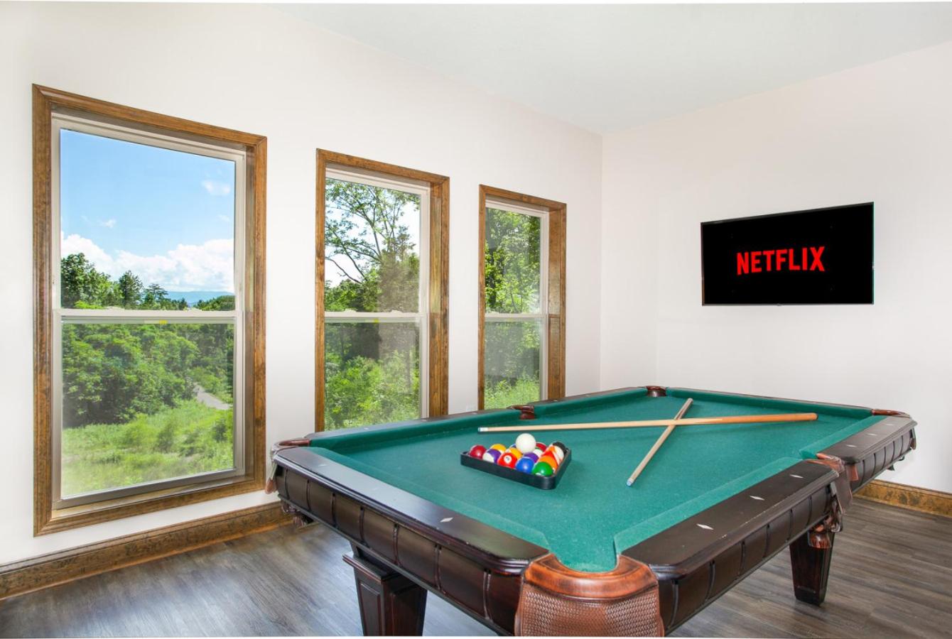 Smokeys Summit Epic View Hot Tub Fireplace