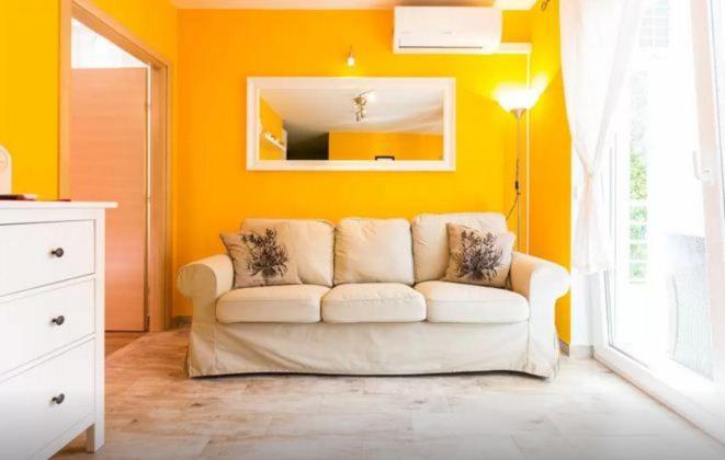 Apartment Plutus