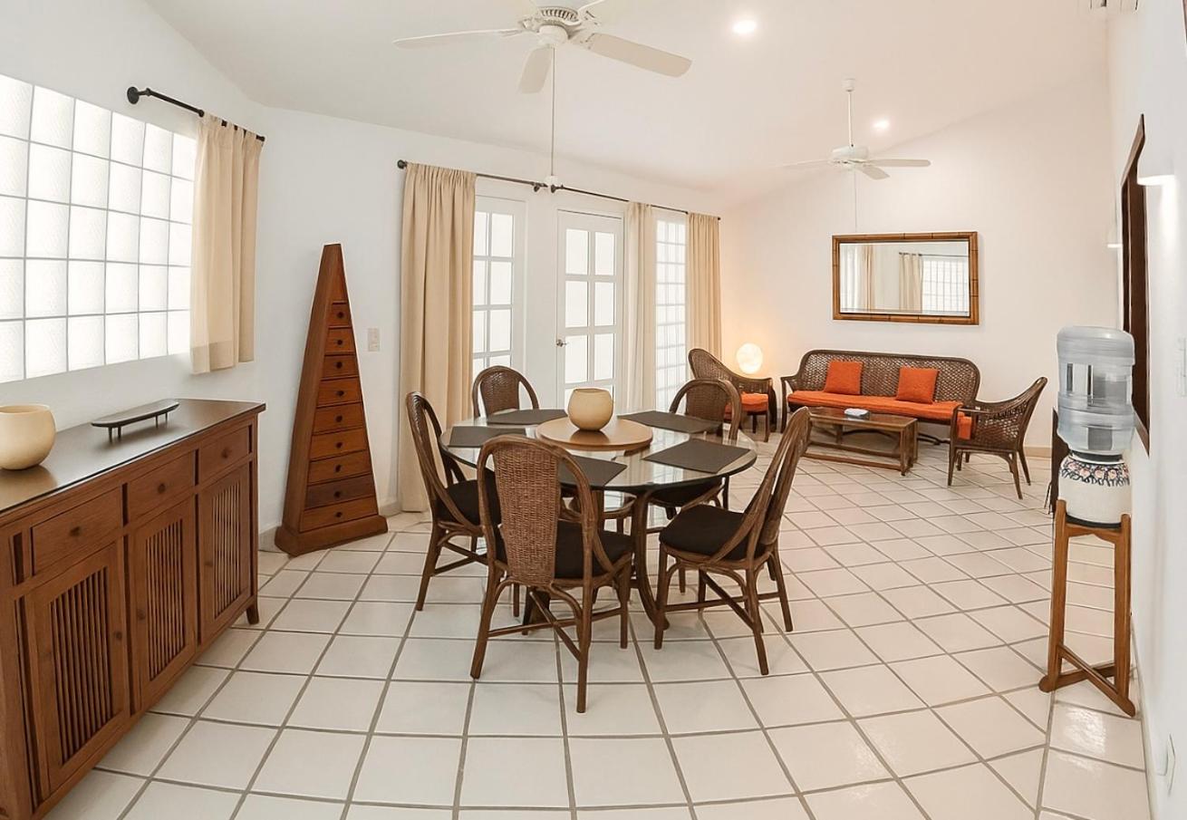 Amazing Complex Near 5th Avenue by Andiani Travel