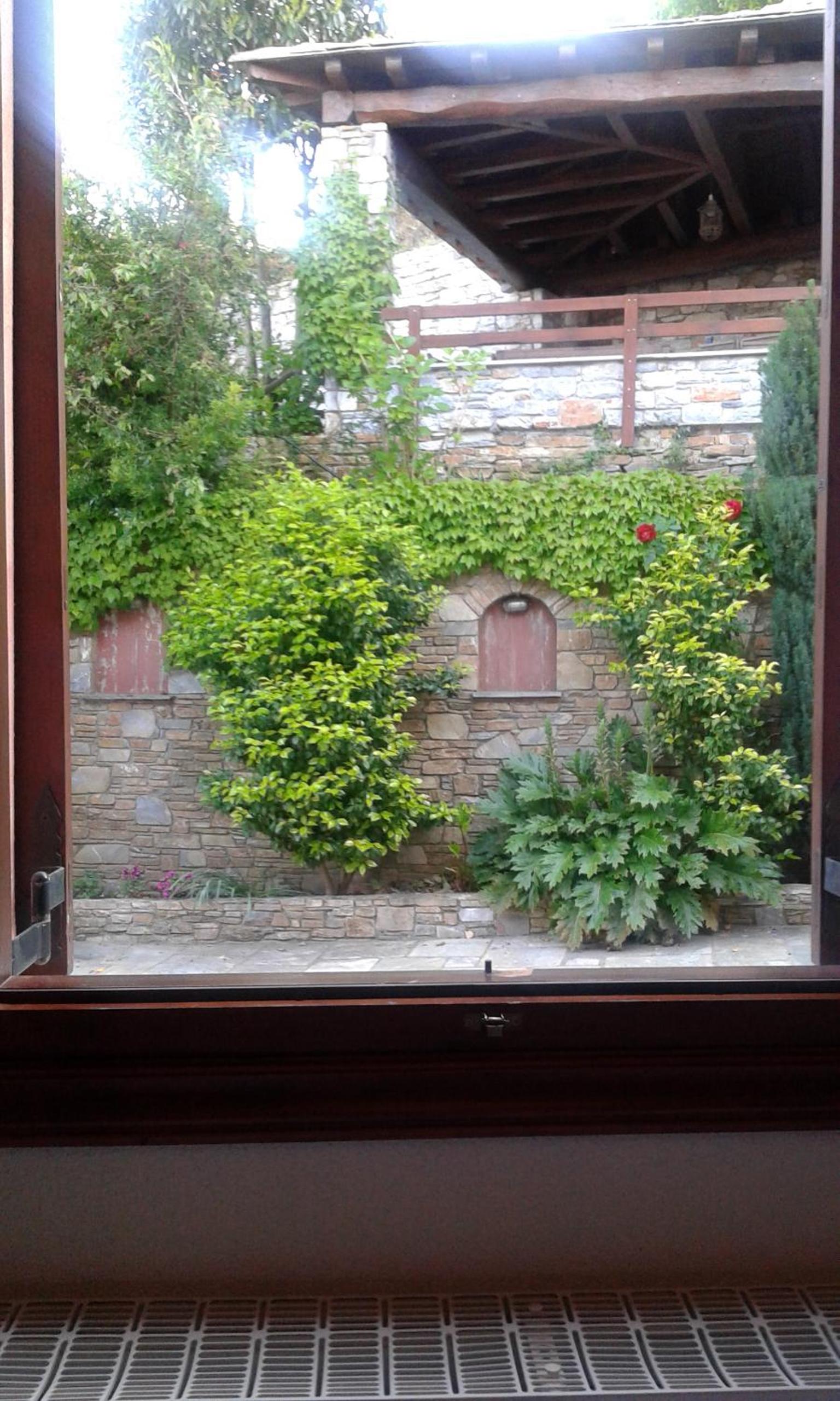 Photo 52