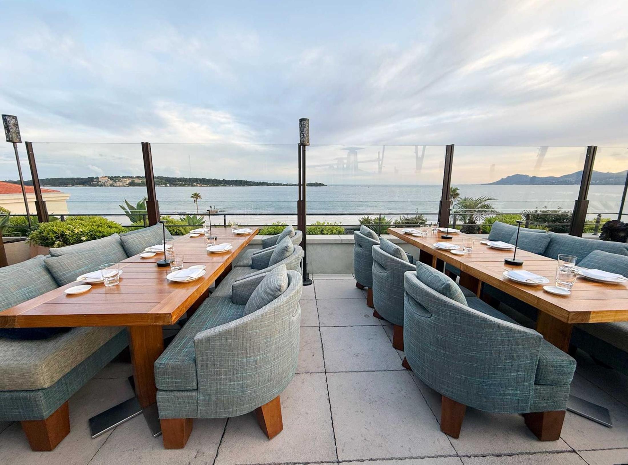 Fabulous Central 2BR - Prime Location, Walk to Croisette & Palais - By Totolulu Cannes Yellow Corner
