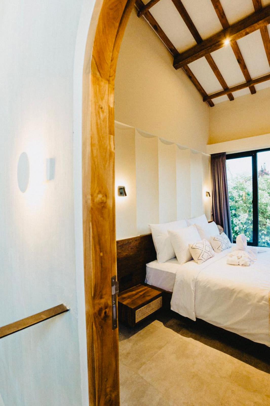 Villa KHAYU Seminyak Cozy 2BR Villa - Only 900 Meters to the Beach