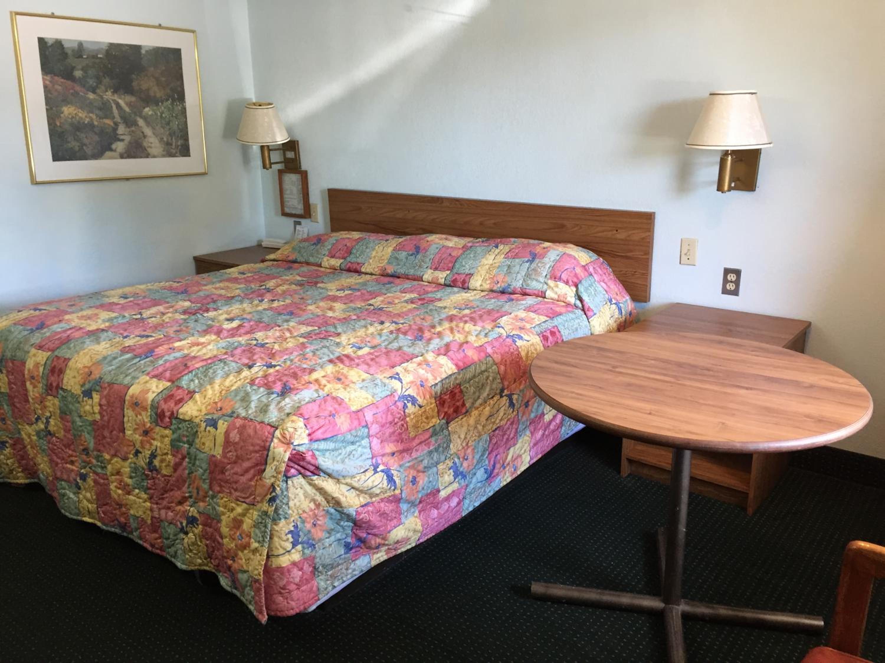 Flamingo Inn