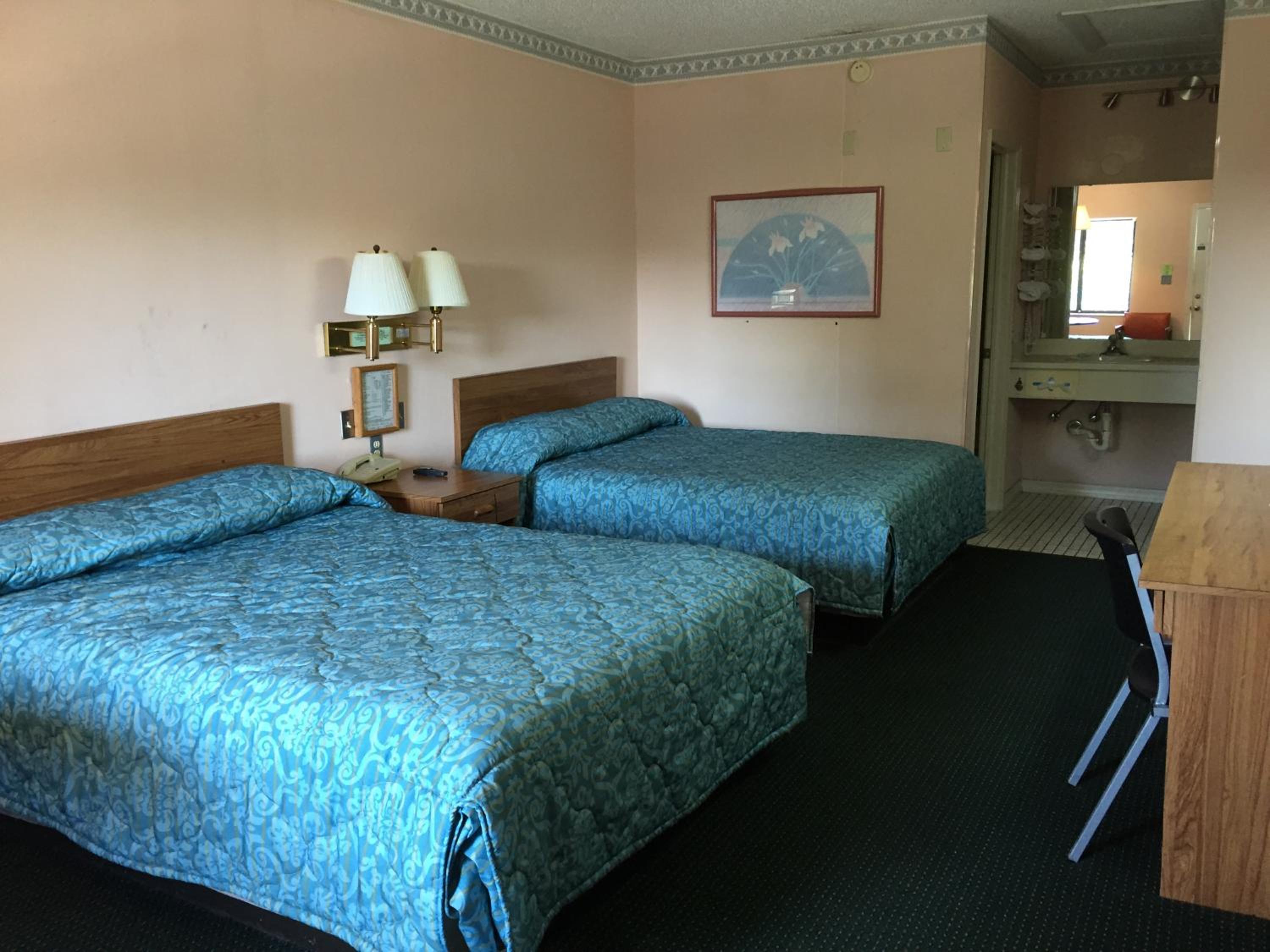 Flamingo Inn