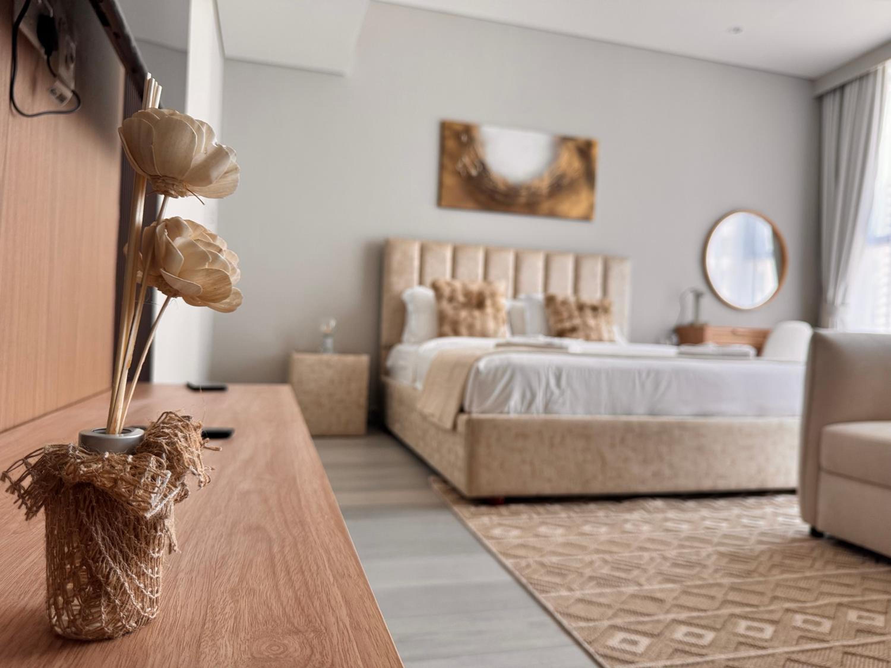Condor Marina Star, Dubai Marina by SIMPLY COMFORT