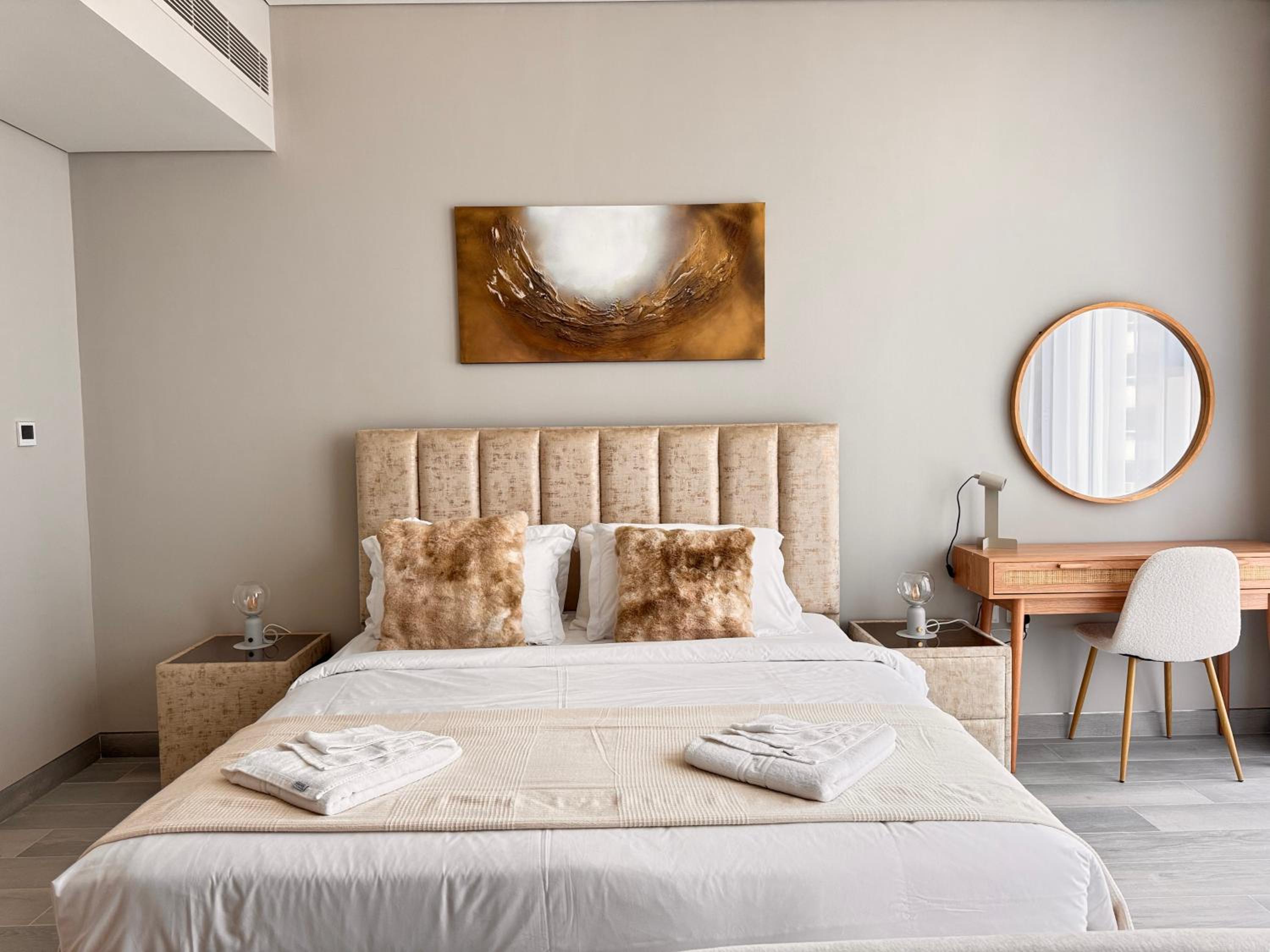 Condor Marina Star, Dubai Marina by SIMPLY COMFORT