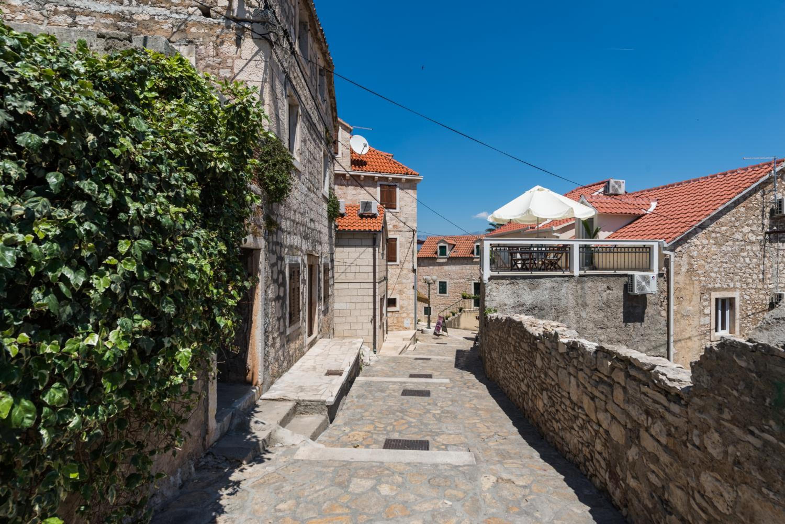 House Riva view 5