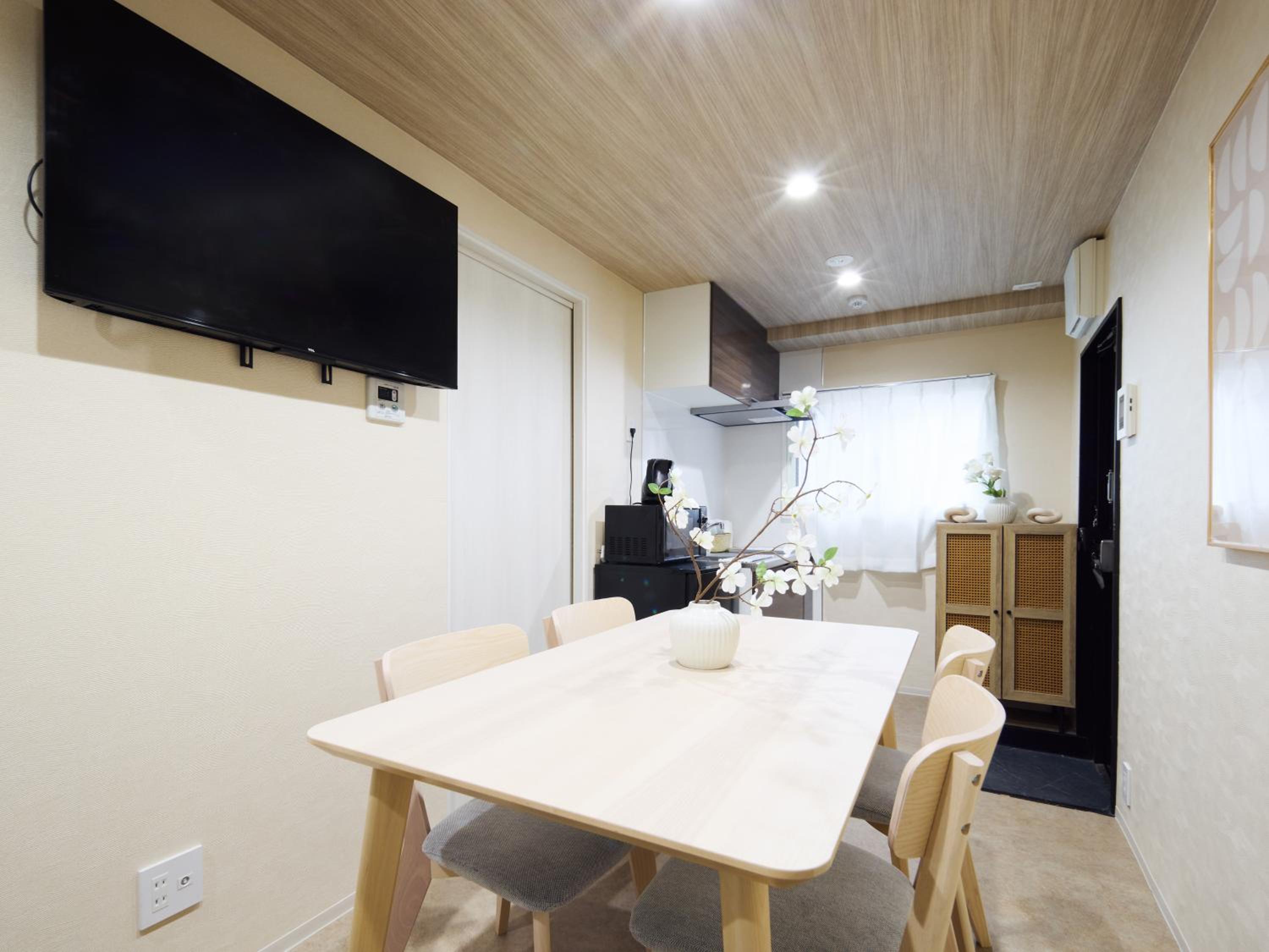 tokyo Japandi apartment ikebukuro