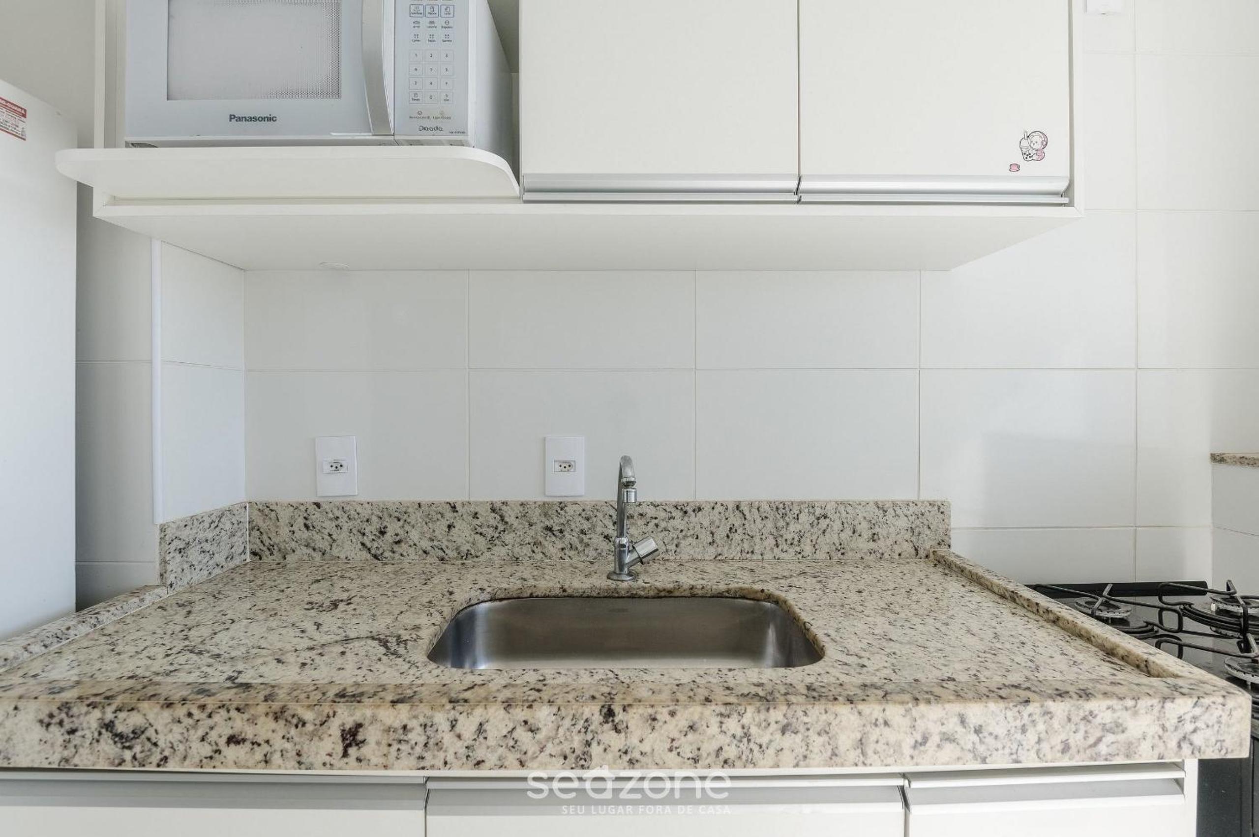 Apartment with balcony 500m from the beach EMZ0504