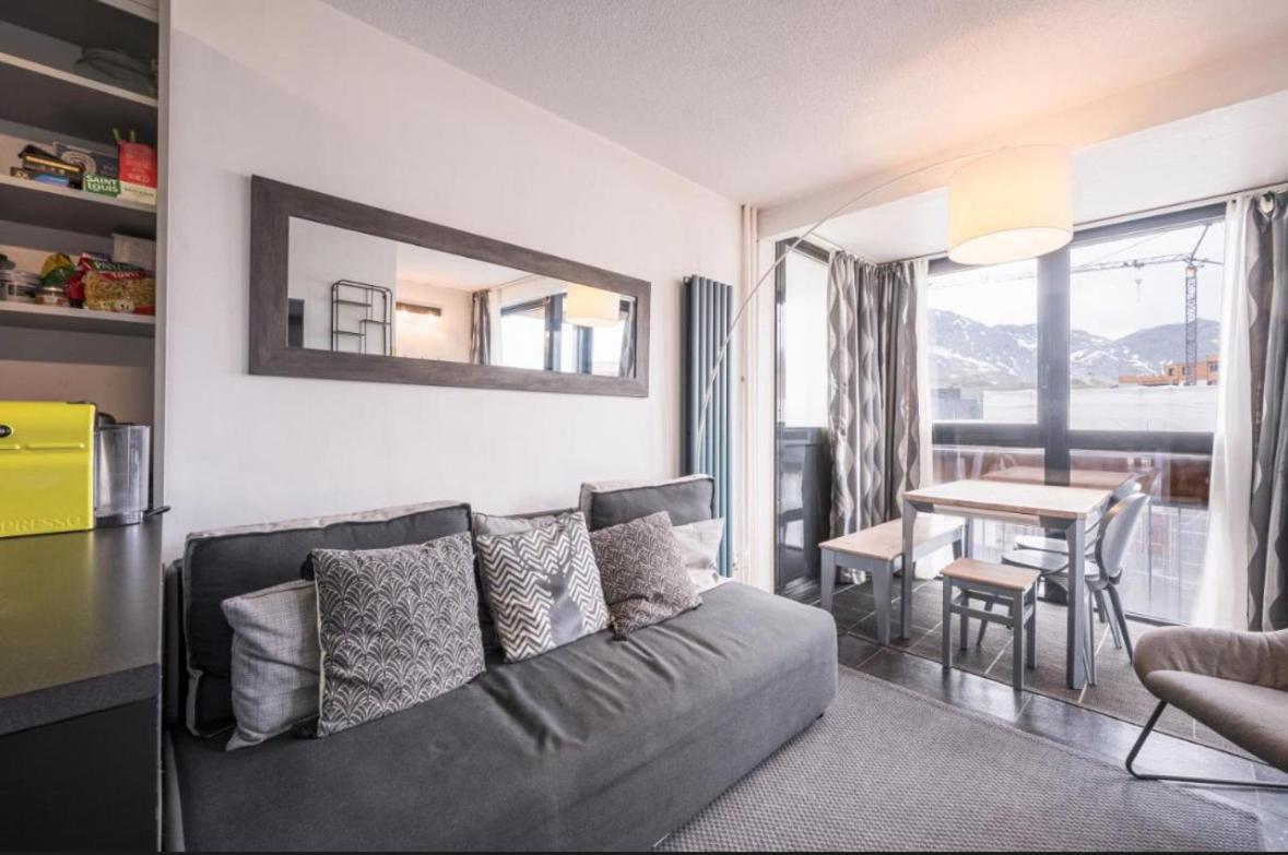 APT confortable centre station face aux pistes de Val Thorens