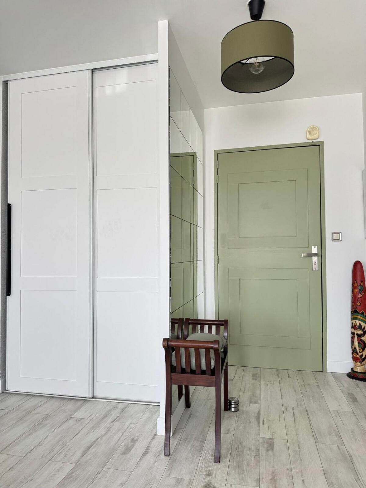 LA PROVENCE - stylish & spacious apartment with pool & private parking near Avignon, TRAVELLER AWARD 2026